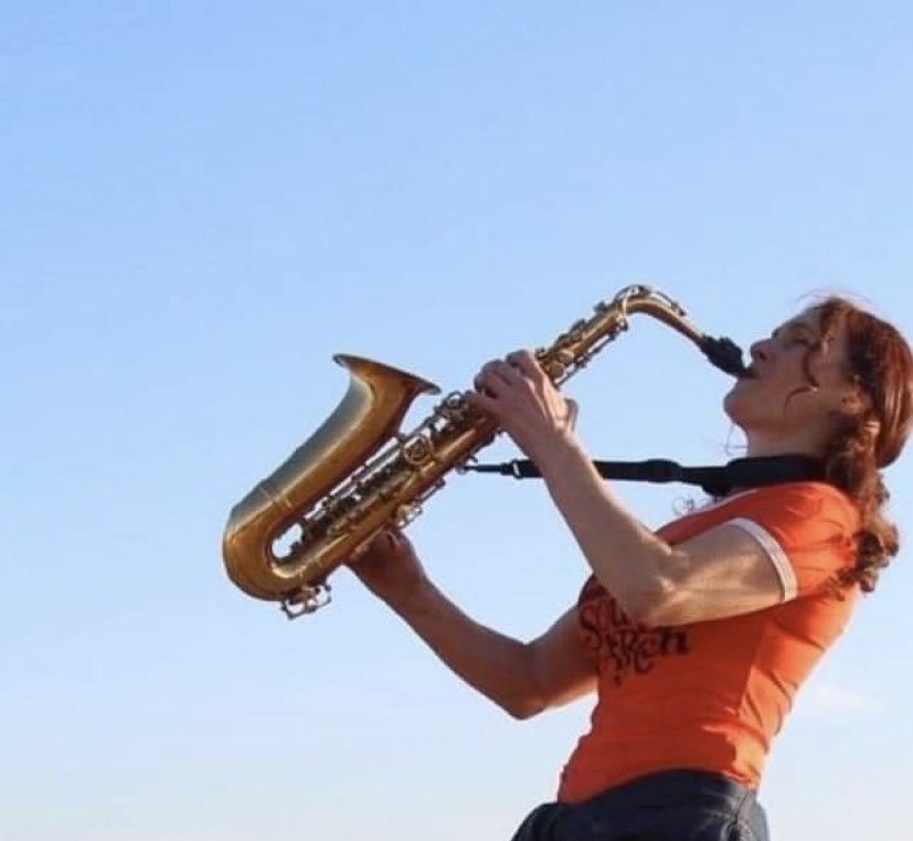 Dynamic Saxophonist Niki Sax Plays a Range of Styles