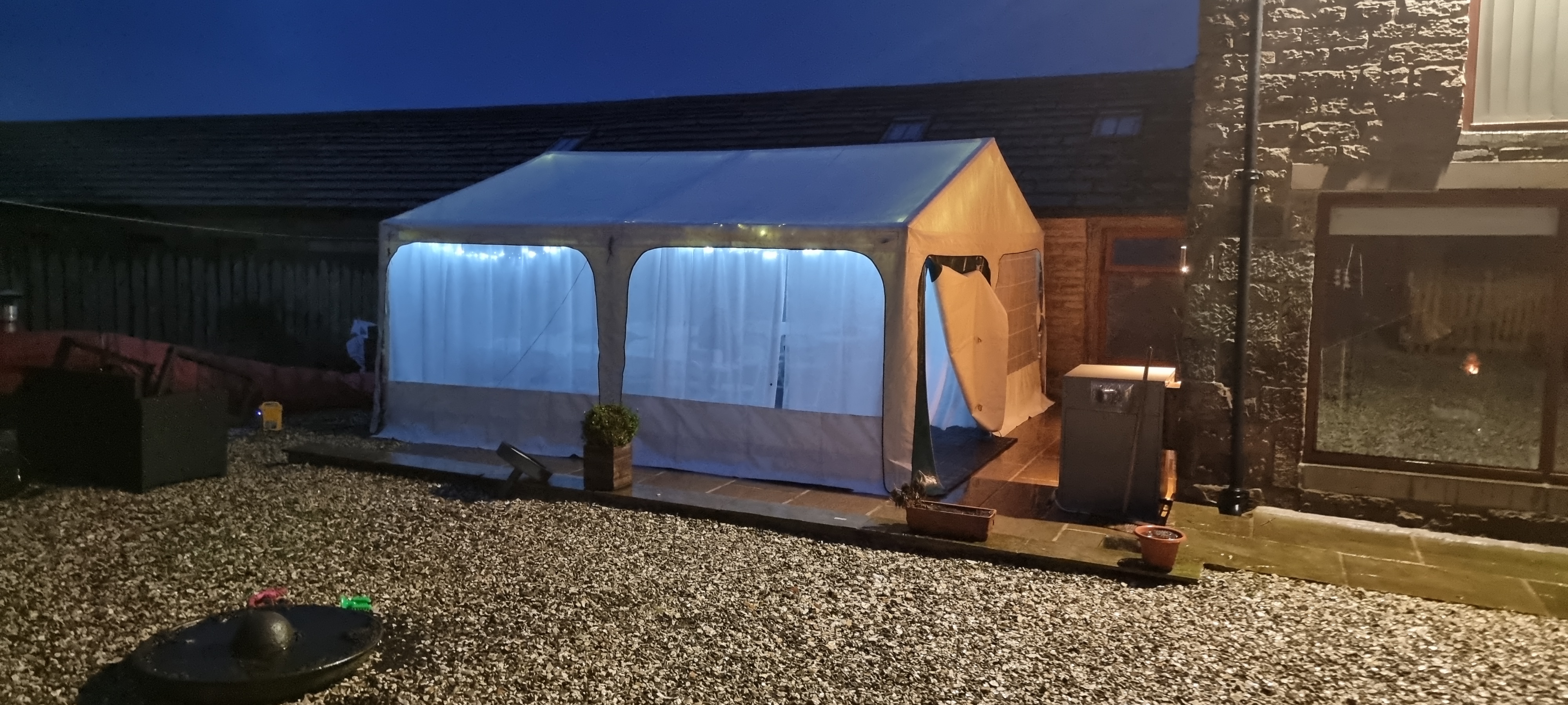 Beautiful & Sturdy 5x5m Marquee