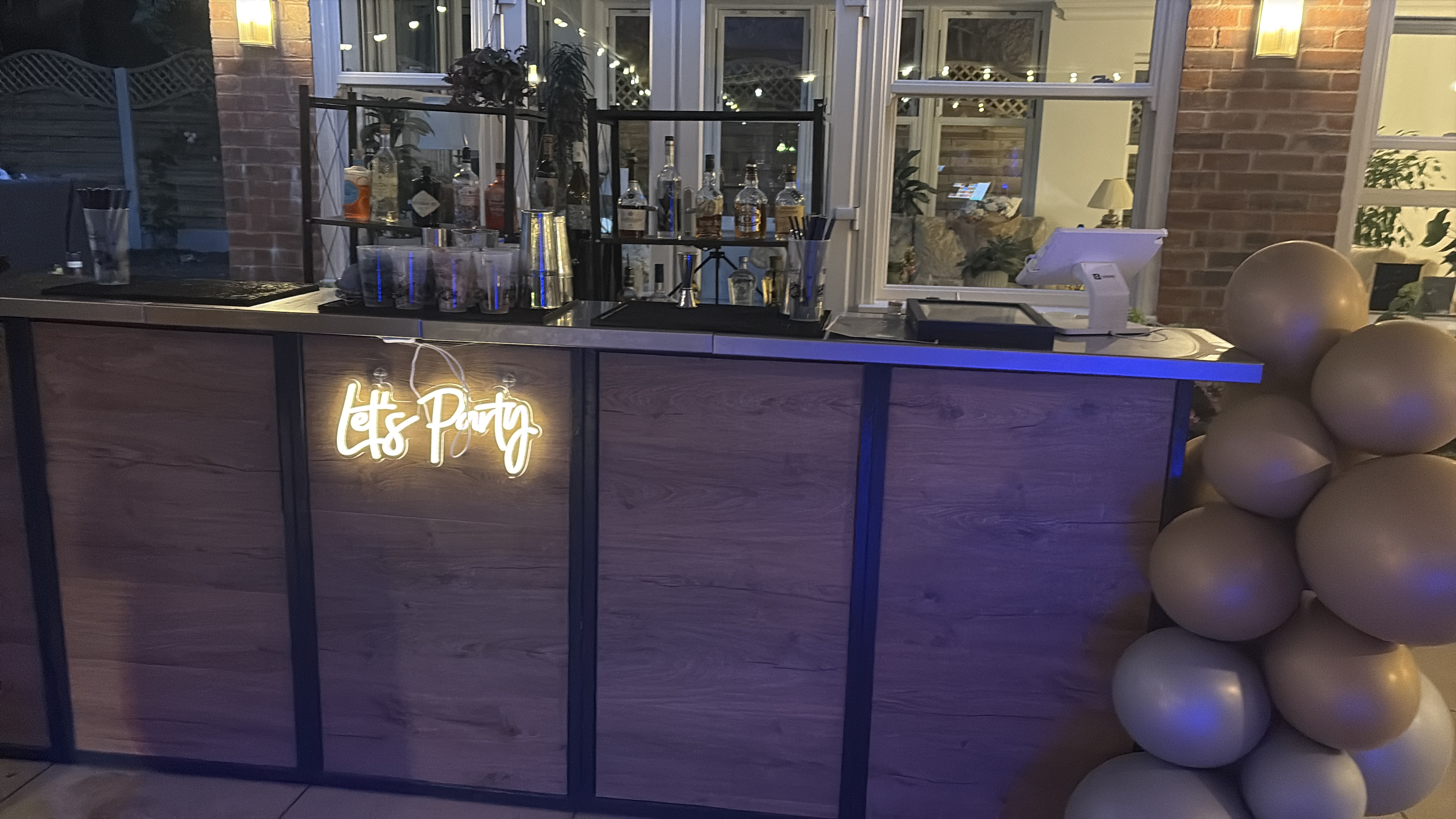 Cocktail, Draft & Spirits Pop-Up Cash Bar Service