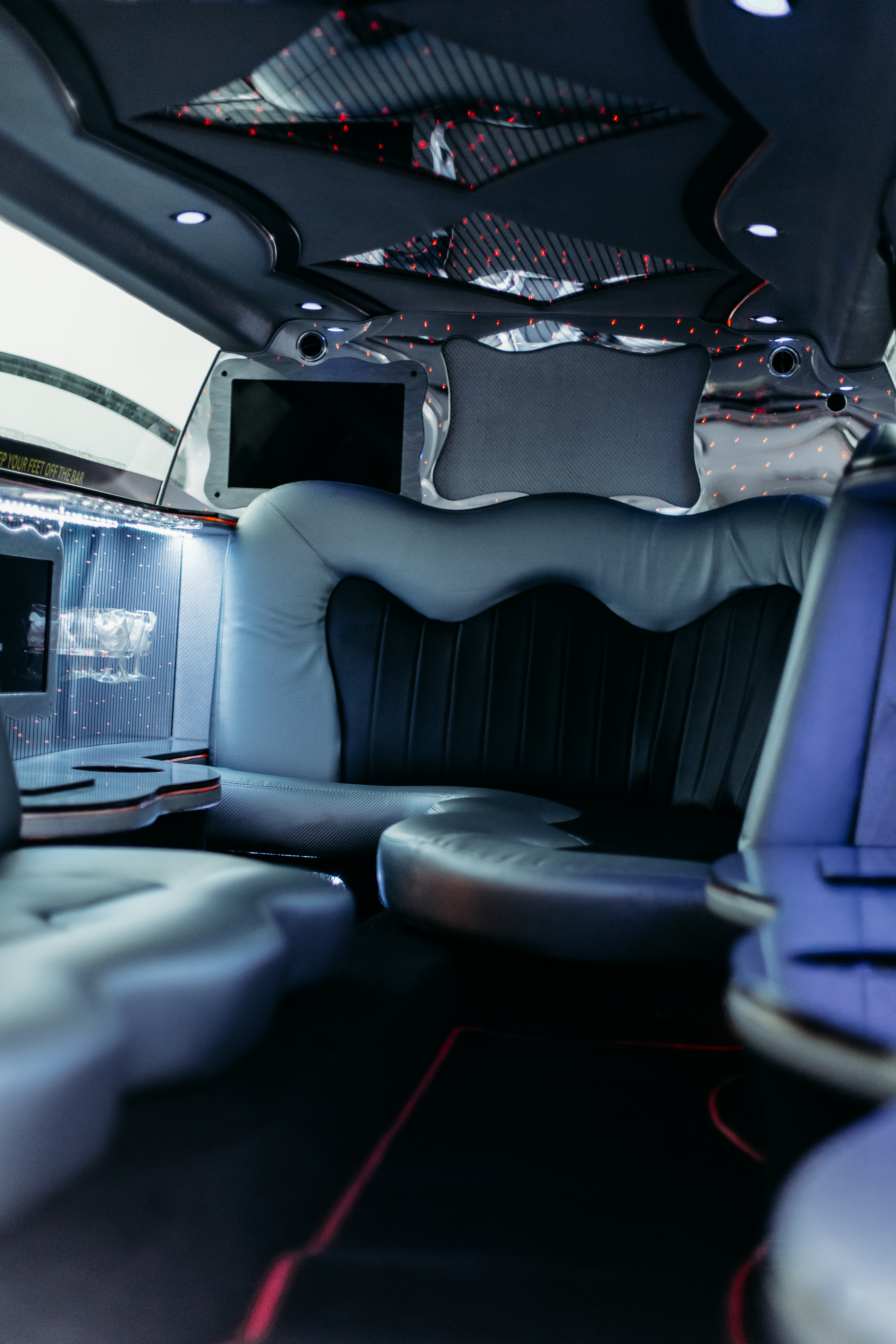 Luxury Limousine Audi Q7