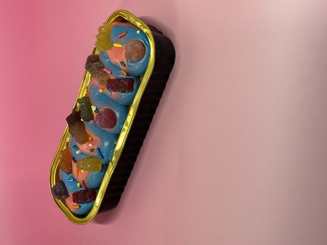 Mobile Cake Bar – Guests Can Design Their Own Cake