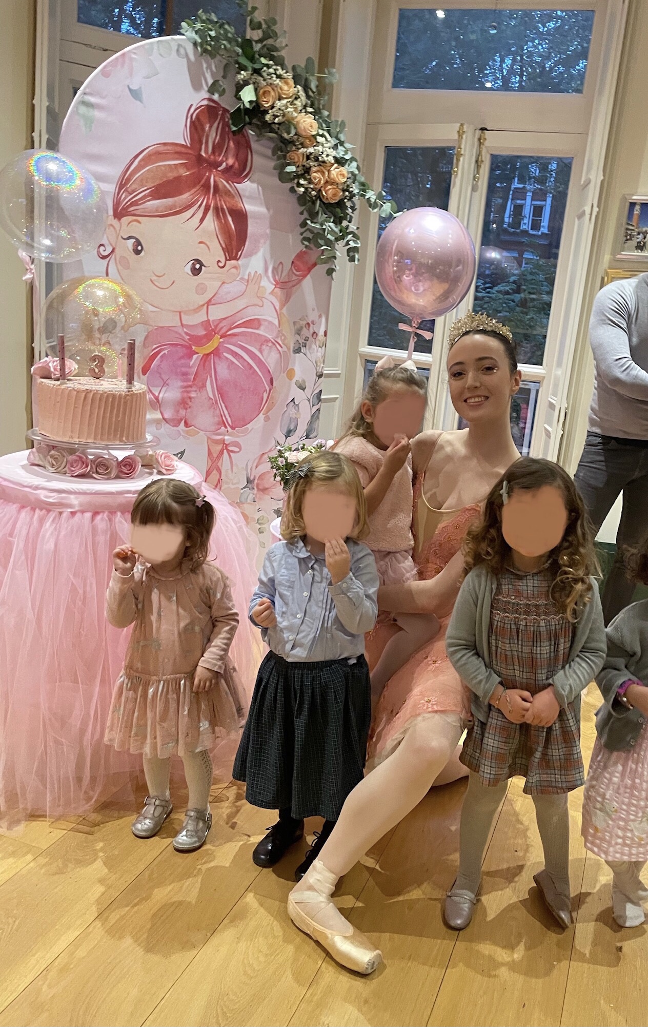 Ballerina Party Theme Performer - Ballet Class & Performance