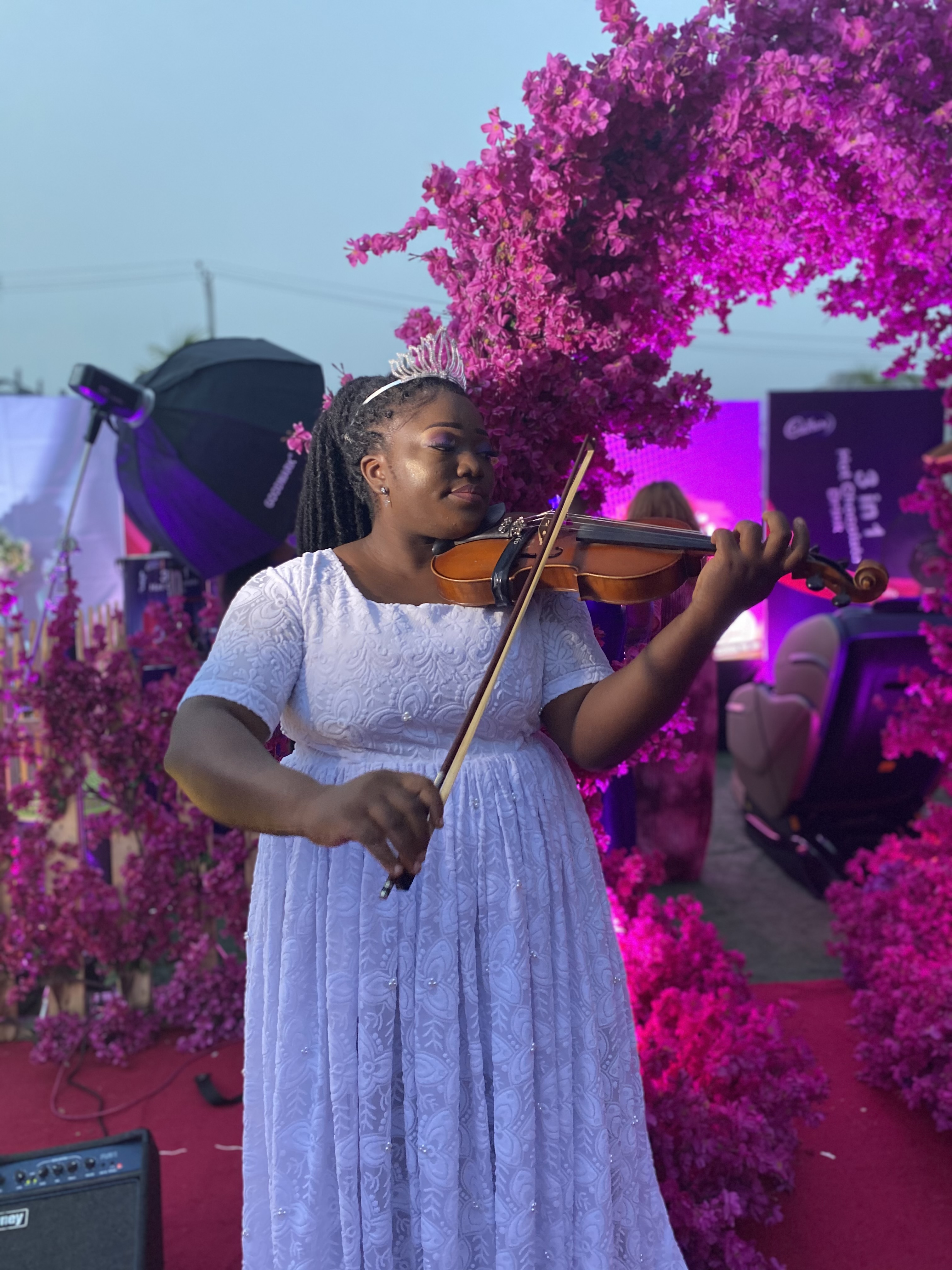Professional Classical Afrobeat Violinist Jennifer Obaze
