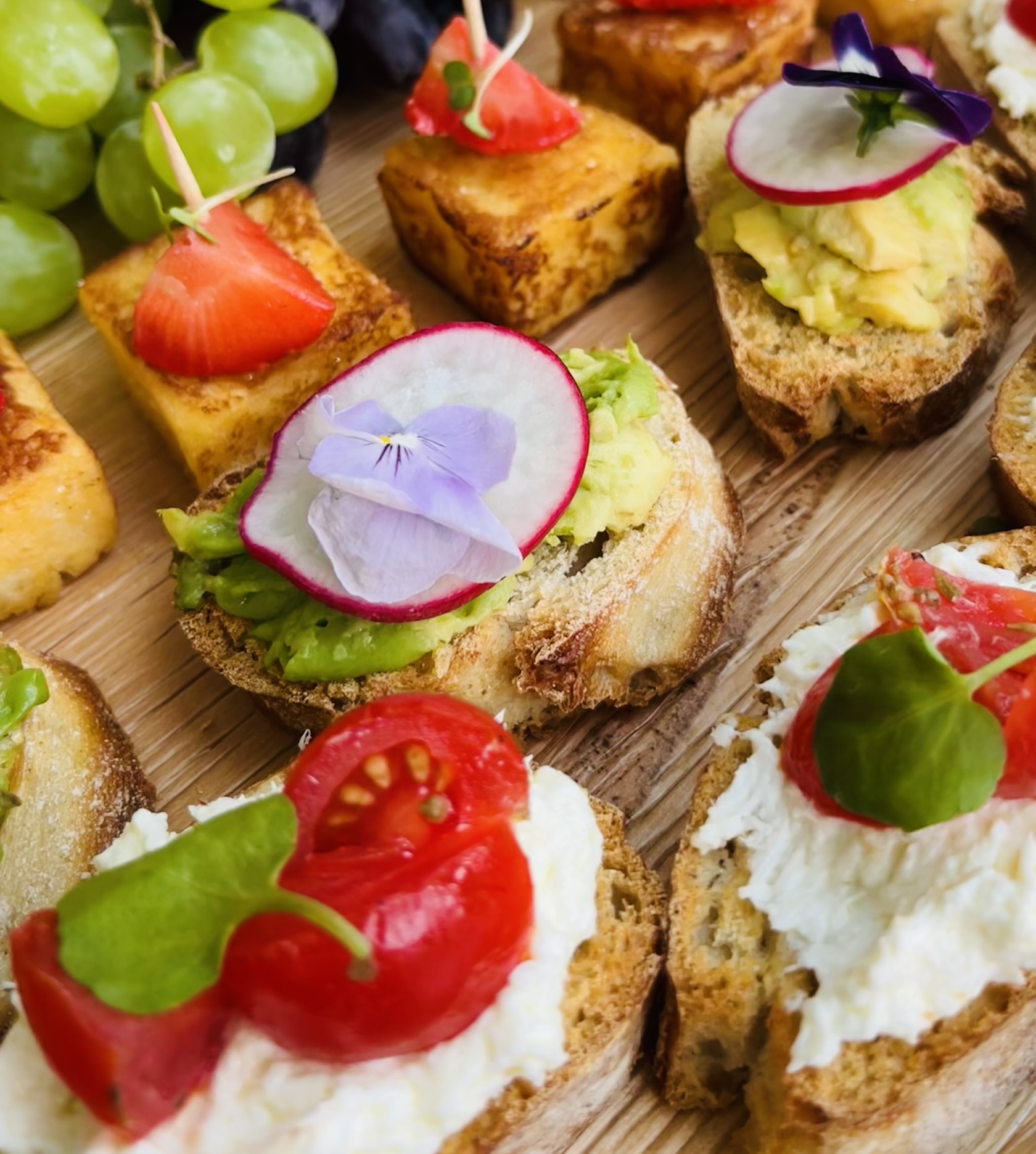 Stunning Canapés with Fresh & Seasonal Ingredients