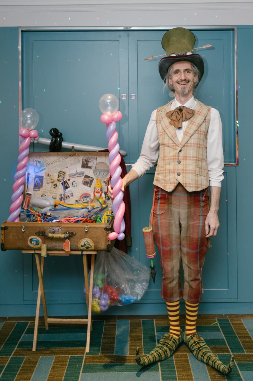 Dali Ballooni: Elite Balloon Magic
