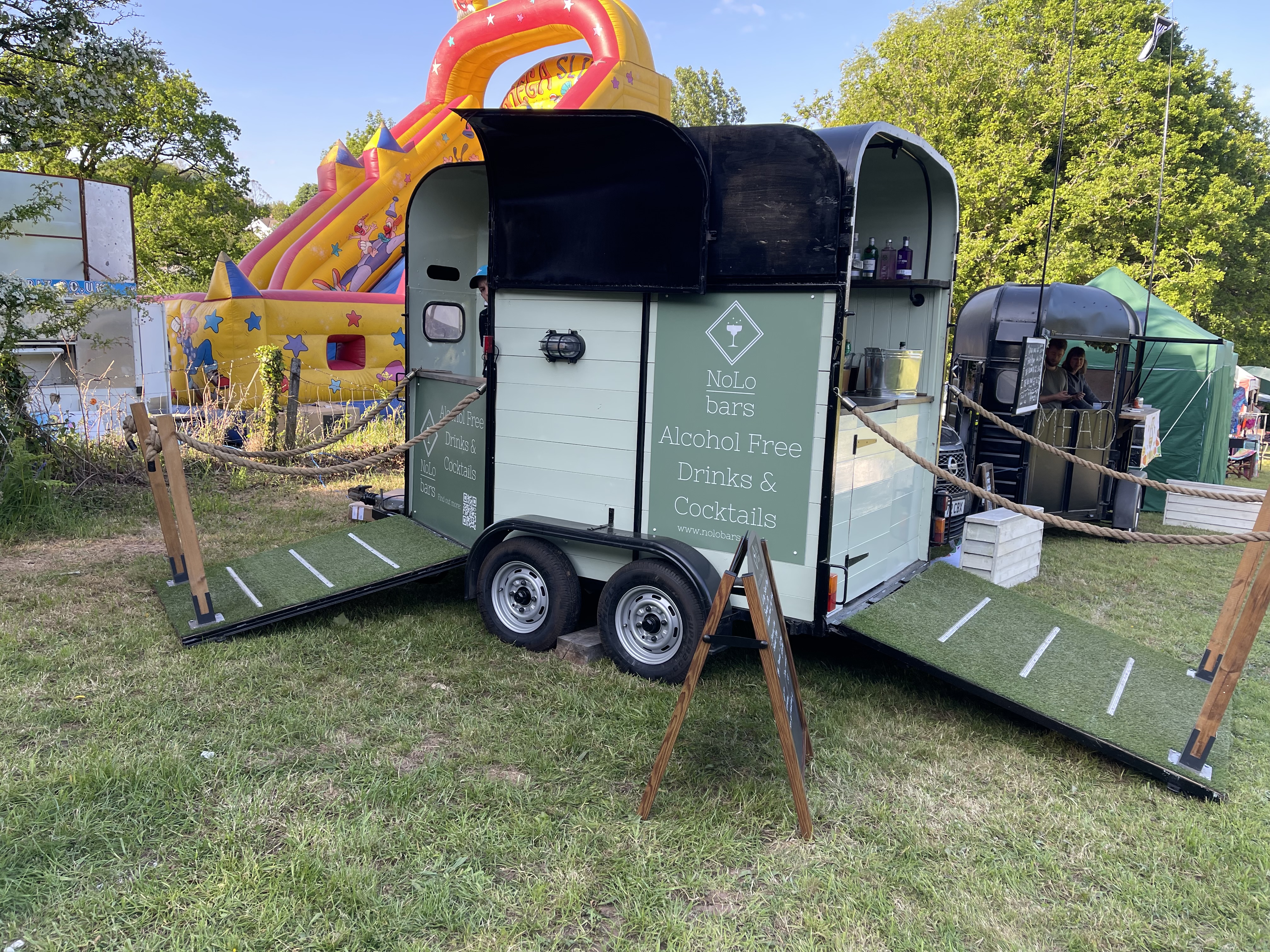Horse Box Bar Specialising in Alcohol-Free Drinks