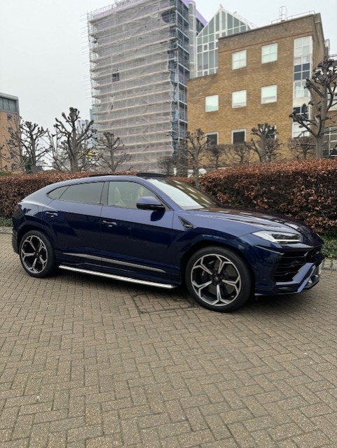 Luxury Lamborghini Urus Chauffeur
