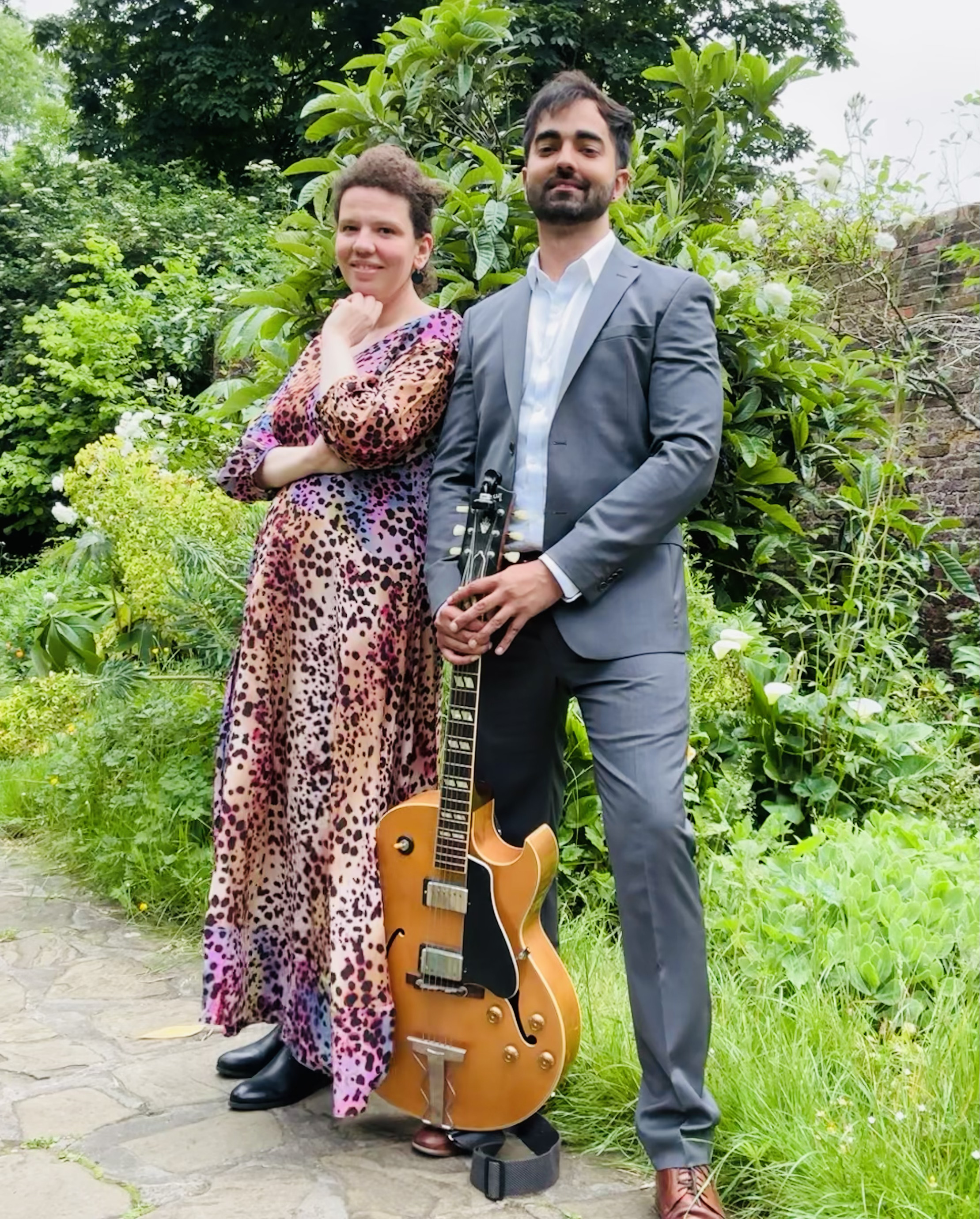 Elegant Jazz Vocals & Guitar Duo