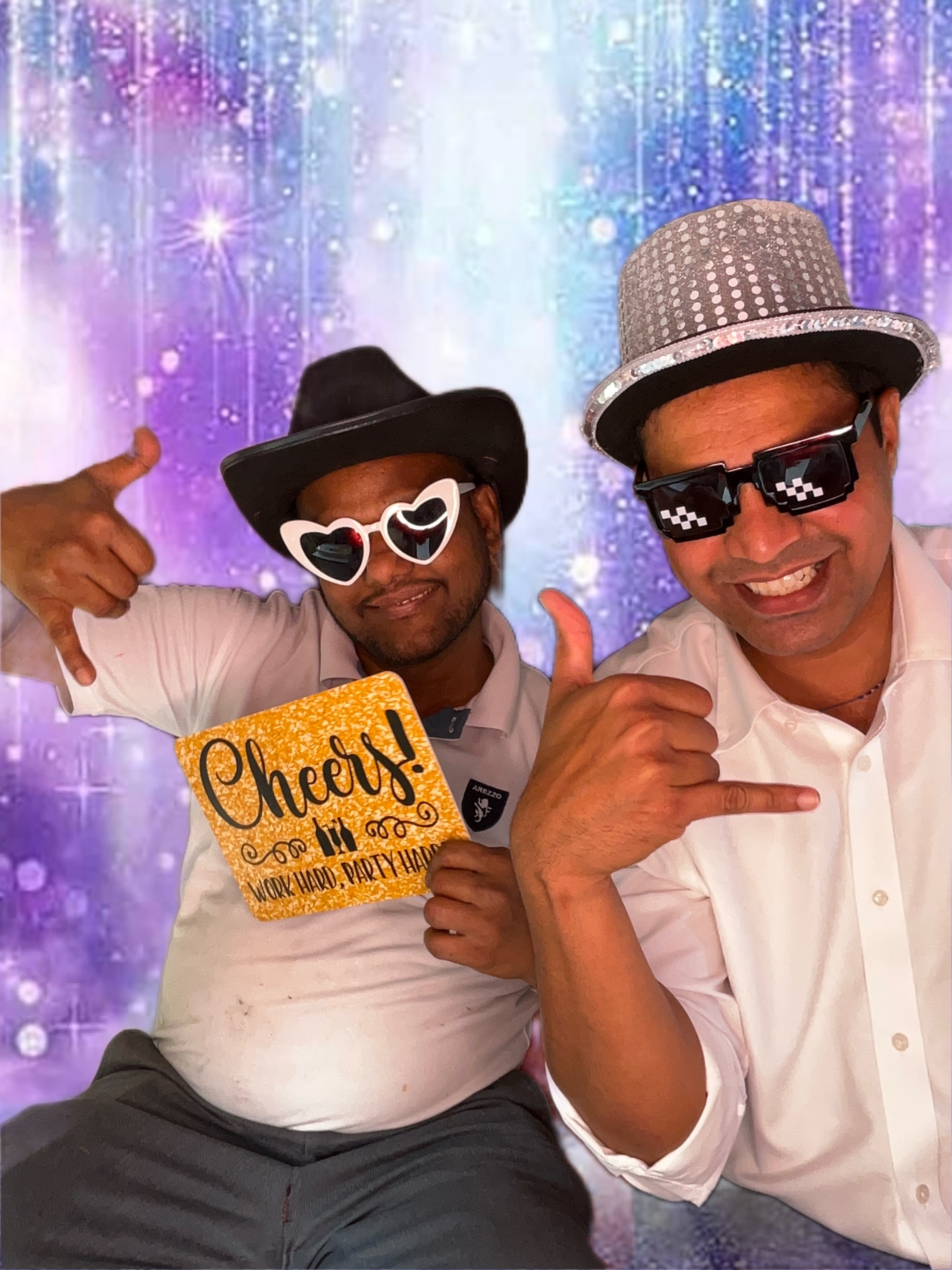 Digital Selfie Photo Booth is the Ultimate Crowd-Pleaser