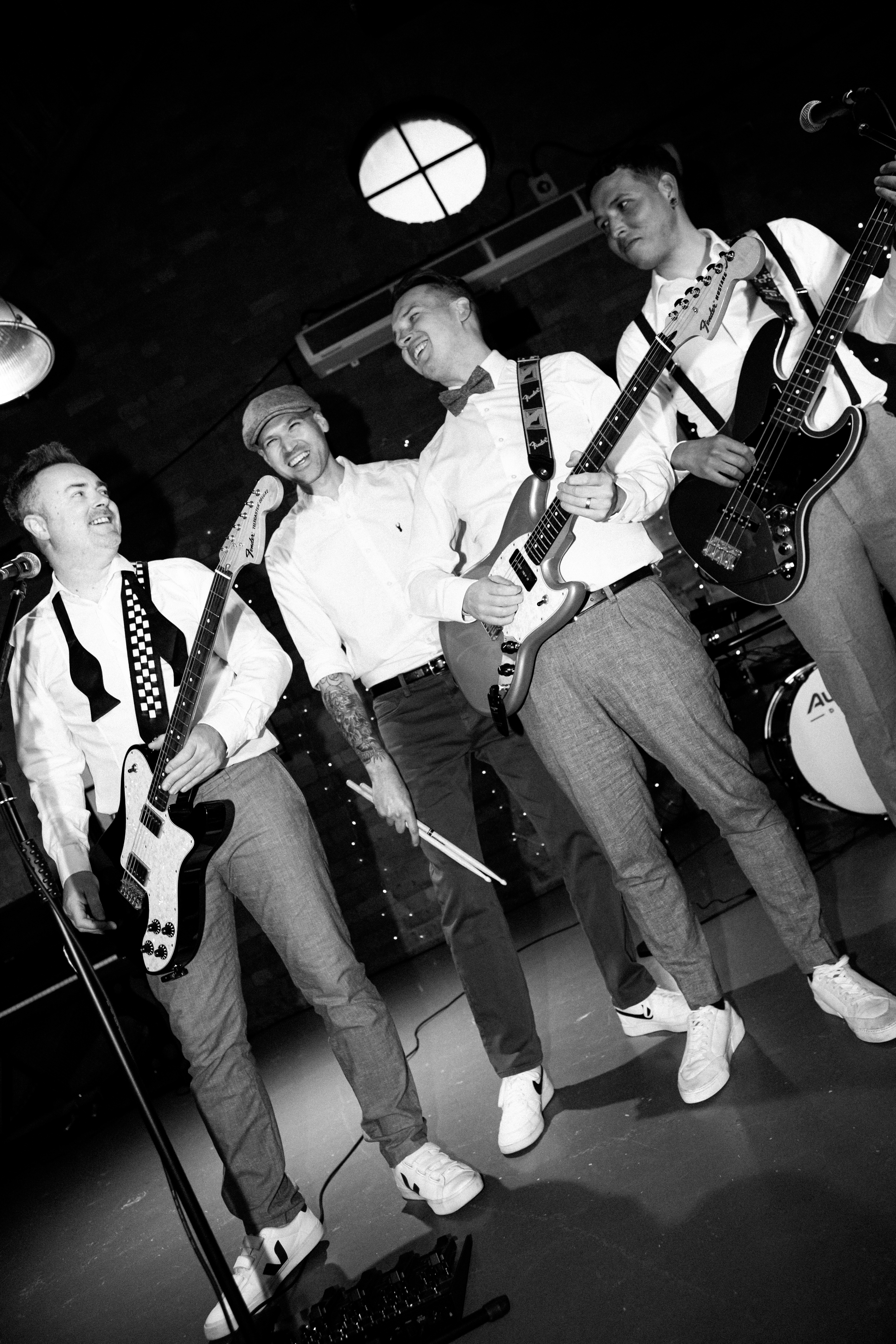 The Shindigs party band - Giving your party the energy it needs