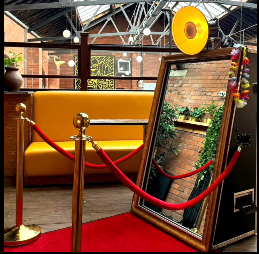 Magic Mirror With Instant Prints