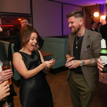 Chris Cowl - Magician