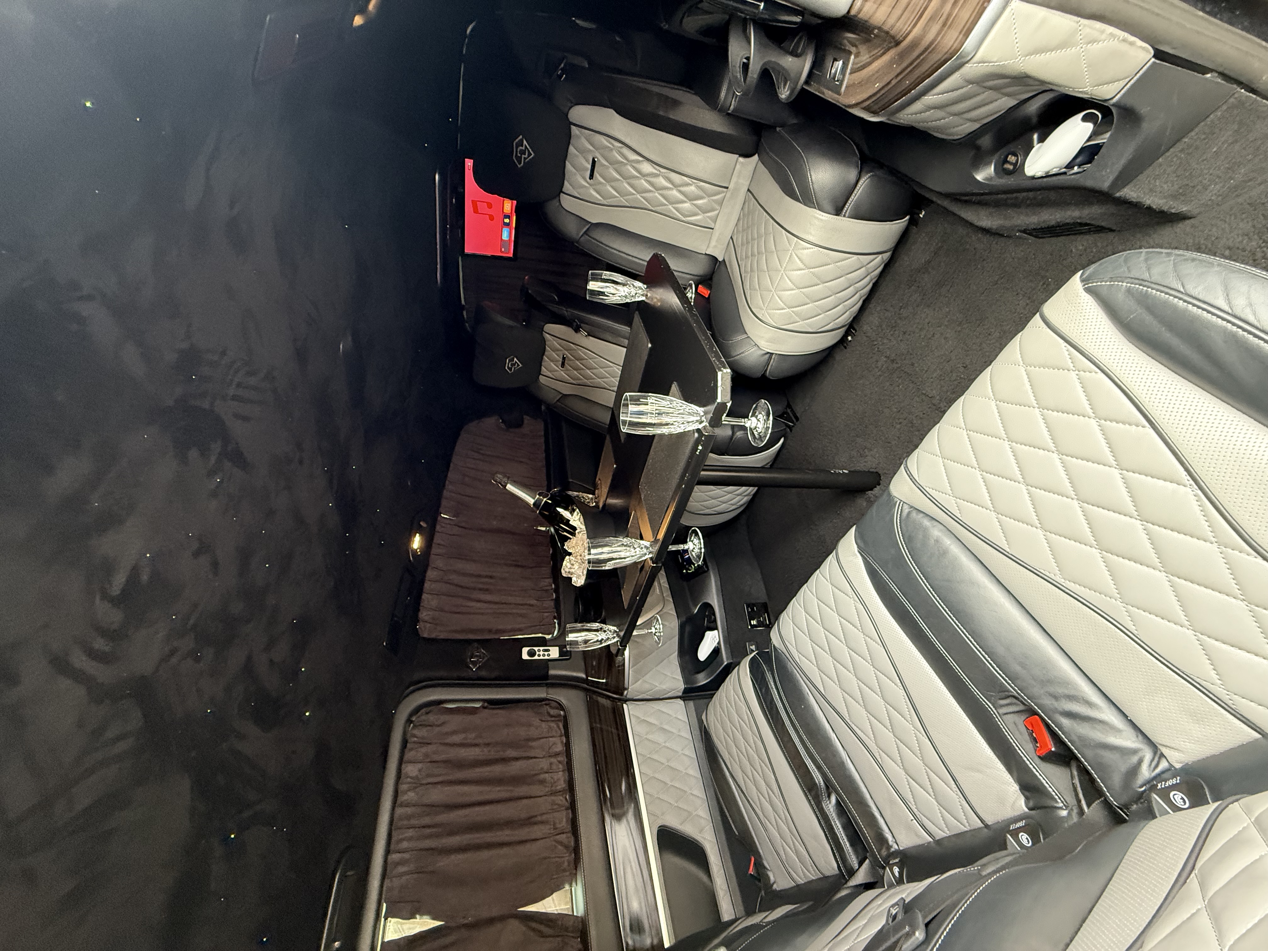 Jet-Class Luxury 5-Seater Landjet