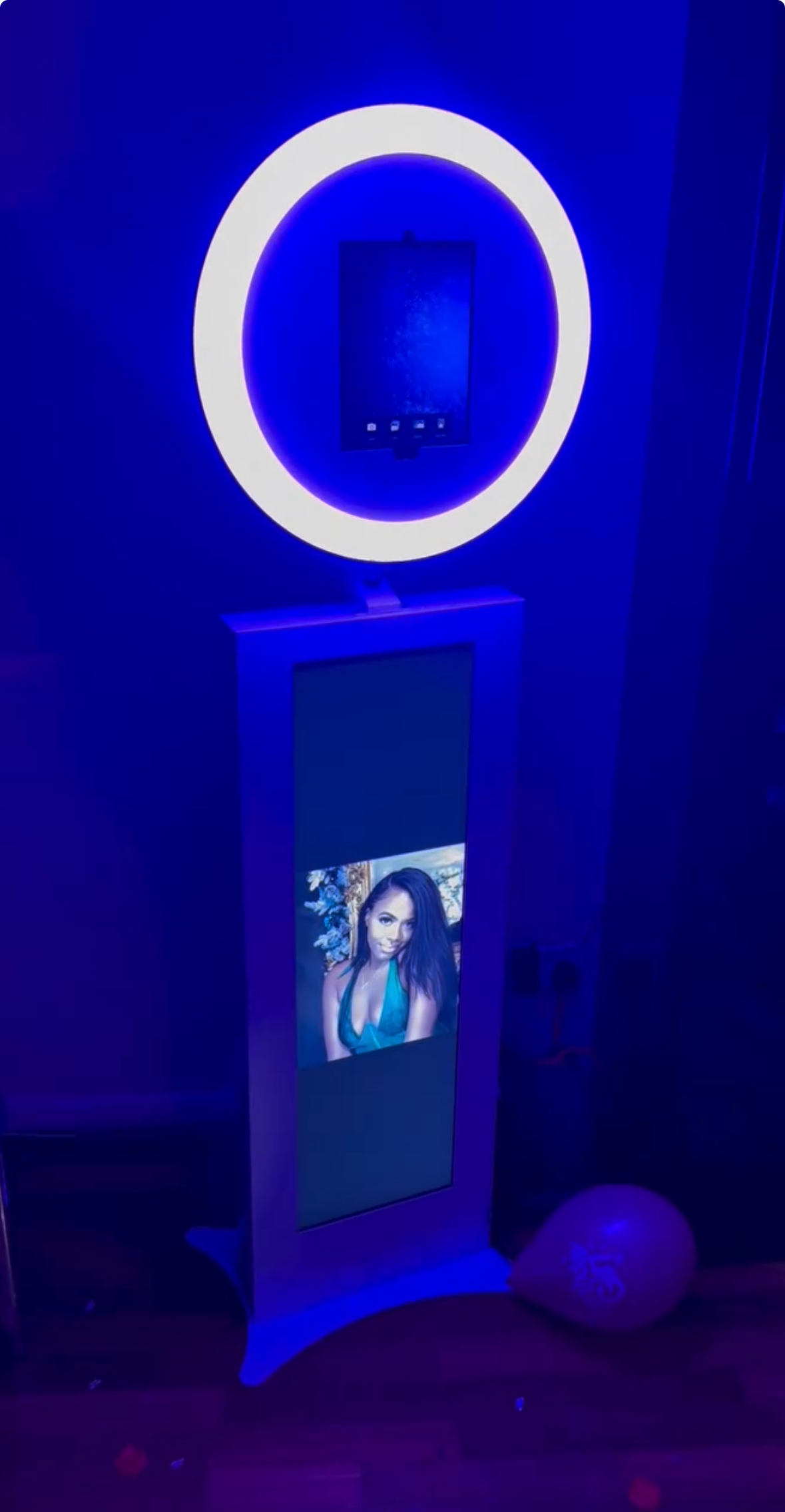 Strike a Pose Selfie Pod