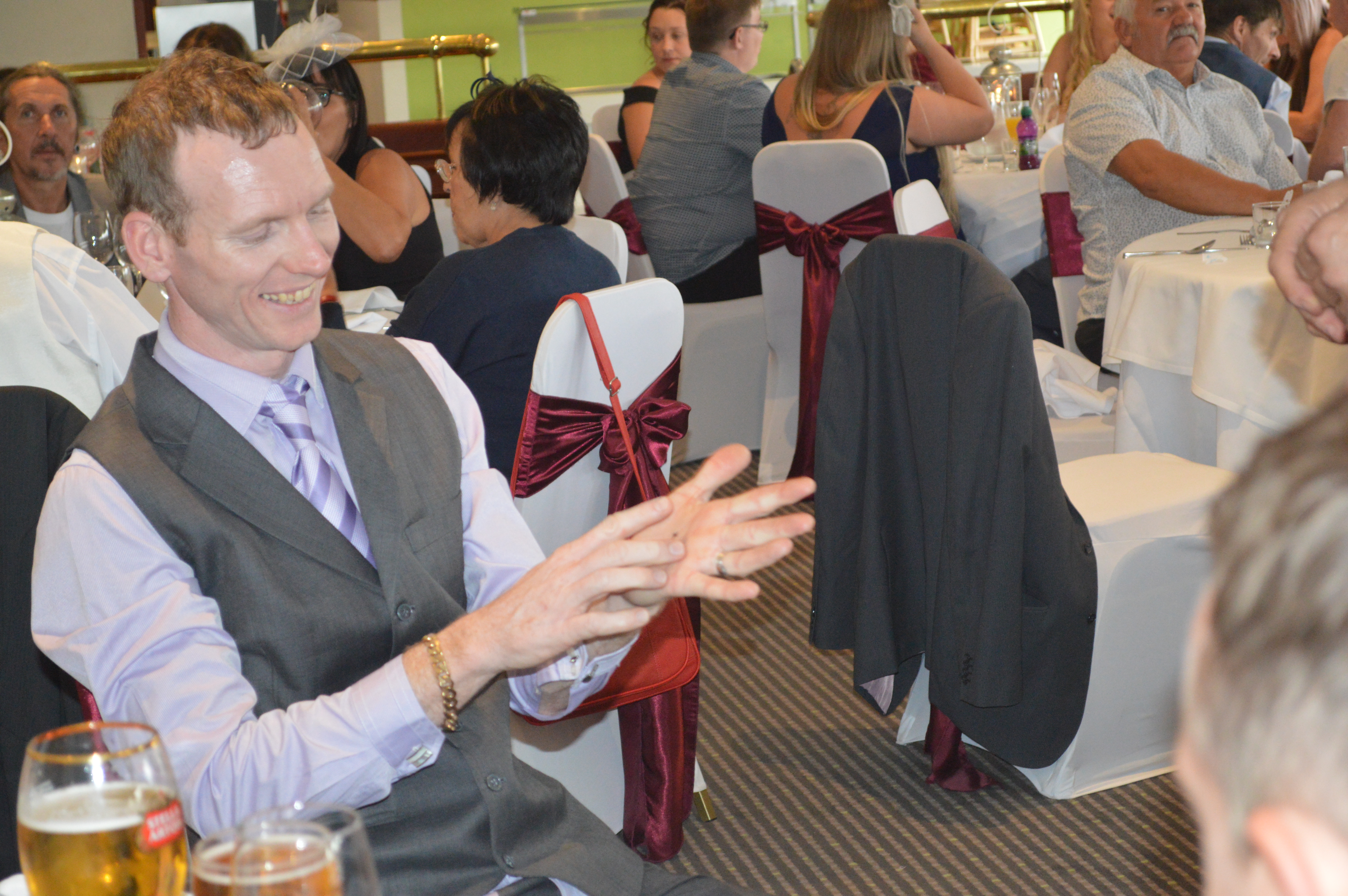 Table-to-Table Mind Reading Magic with Mark