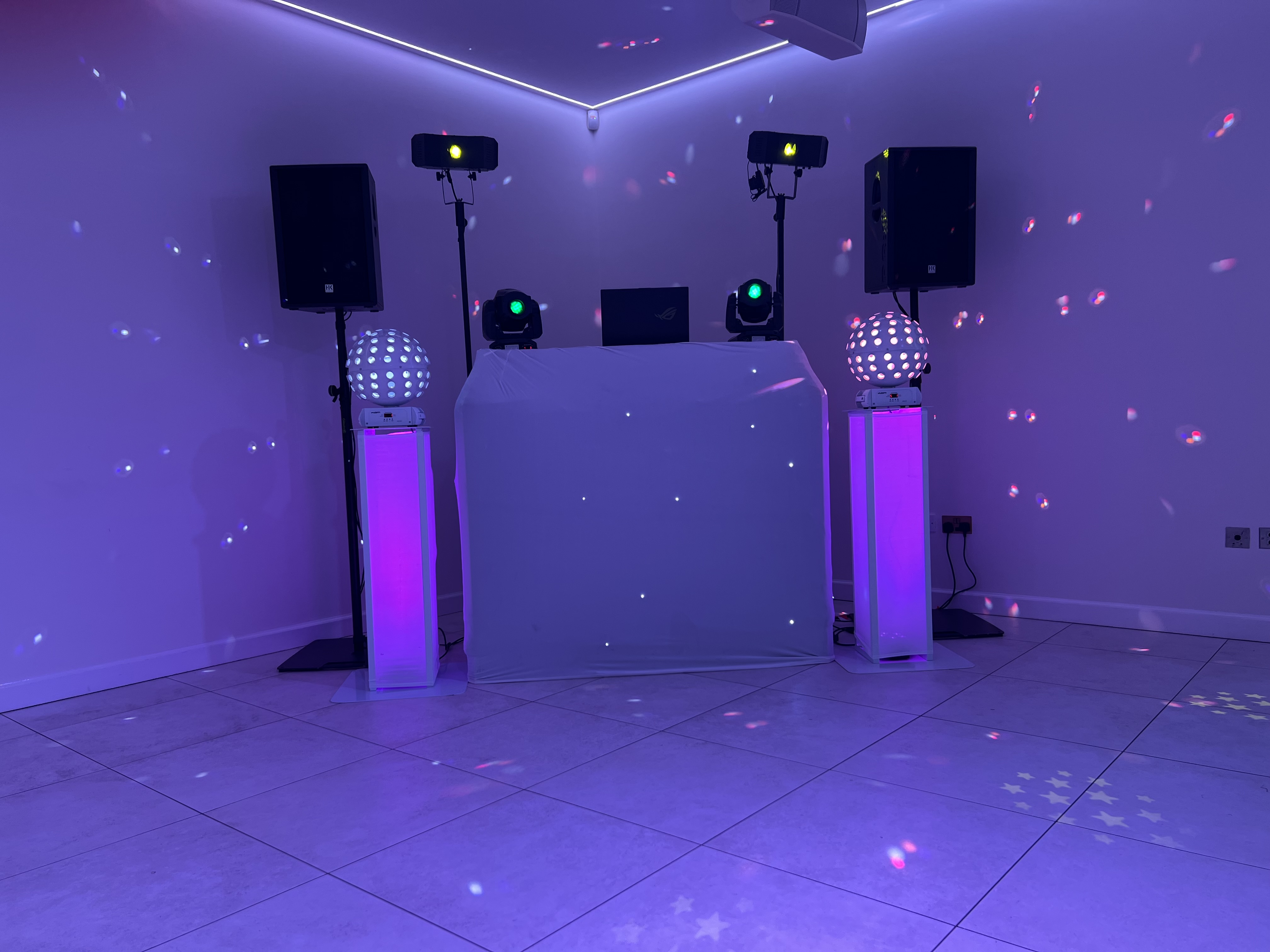 Modern DJ Setup for Birthdays & Parties
