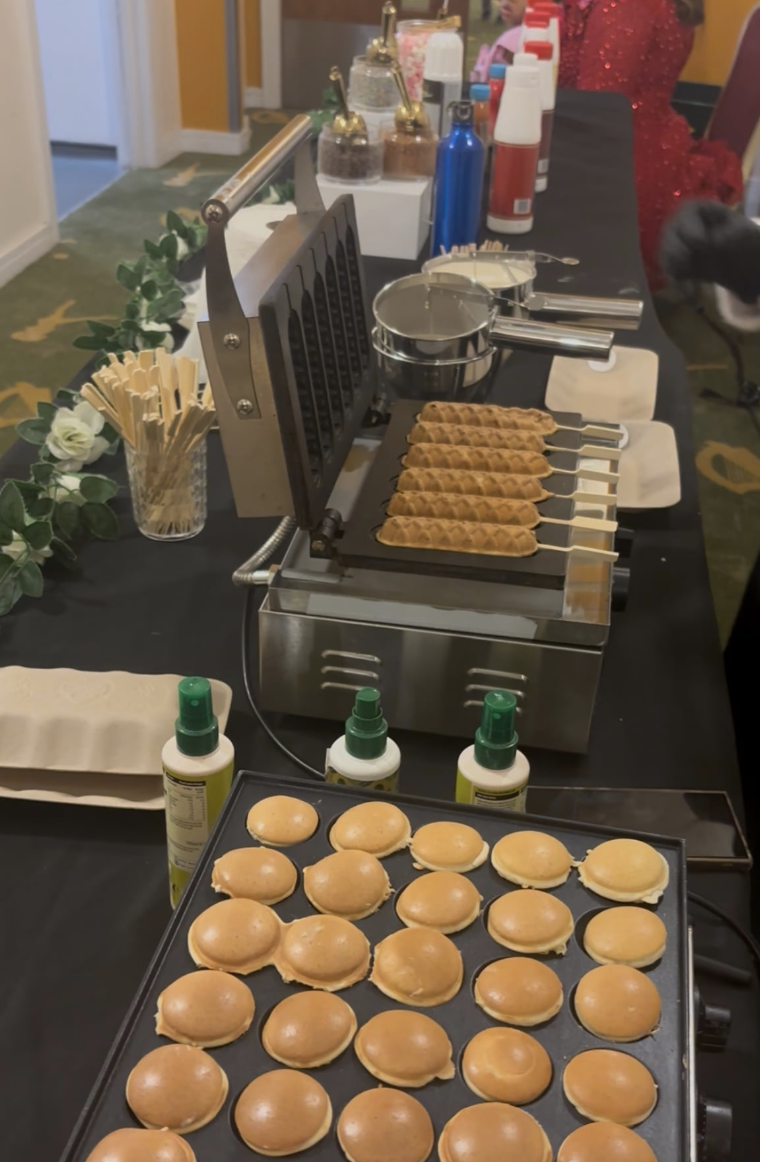 Delicious Hot Freshly Made Mini Dutch Pancakes & Waffles