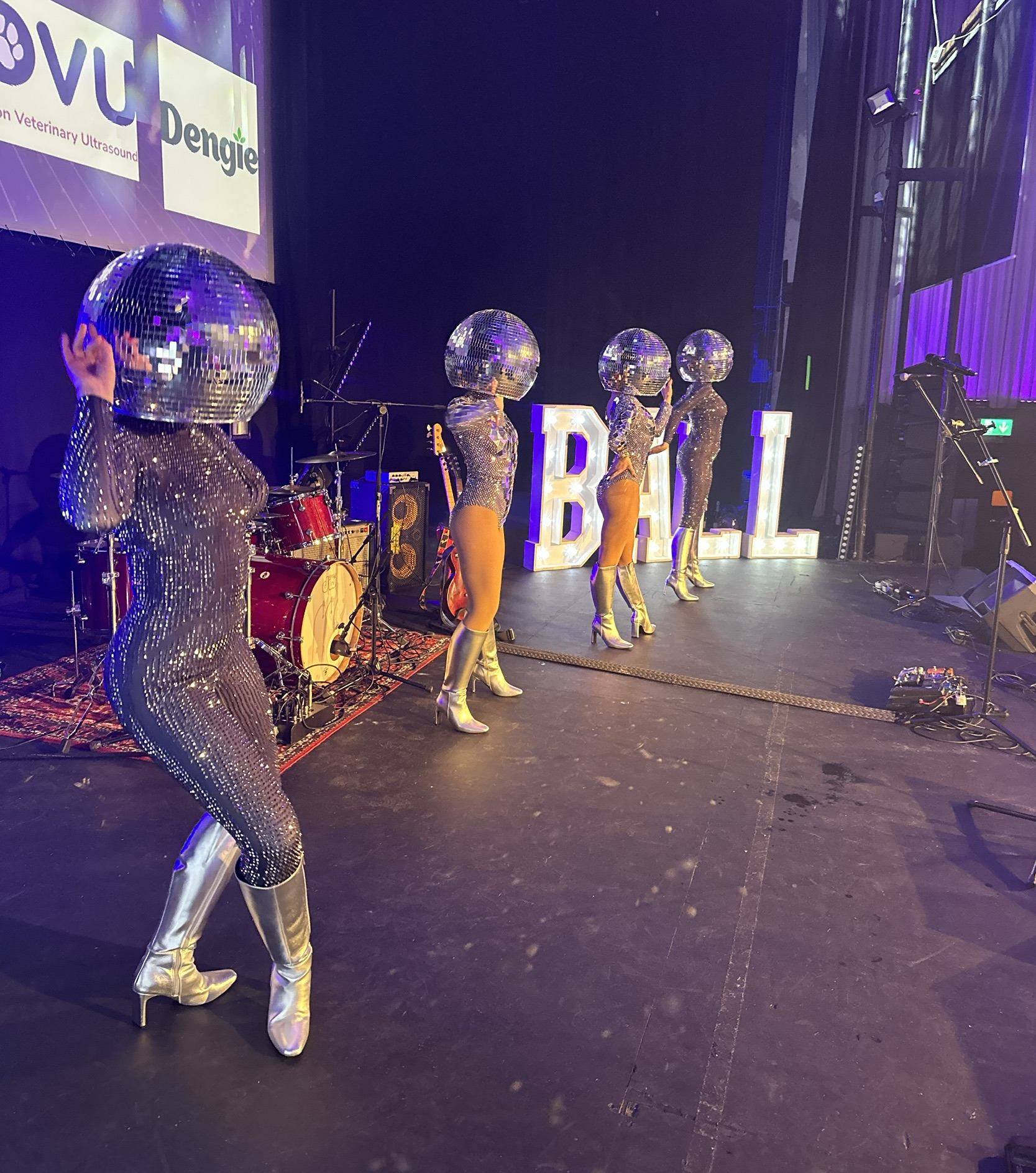 DiscoBall Head Performers 🪩