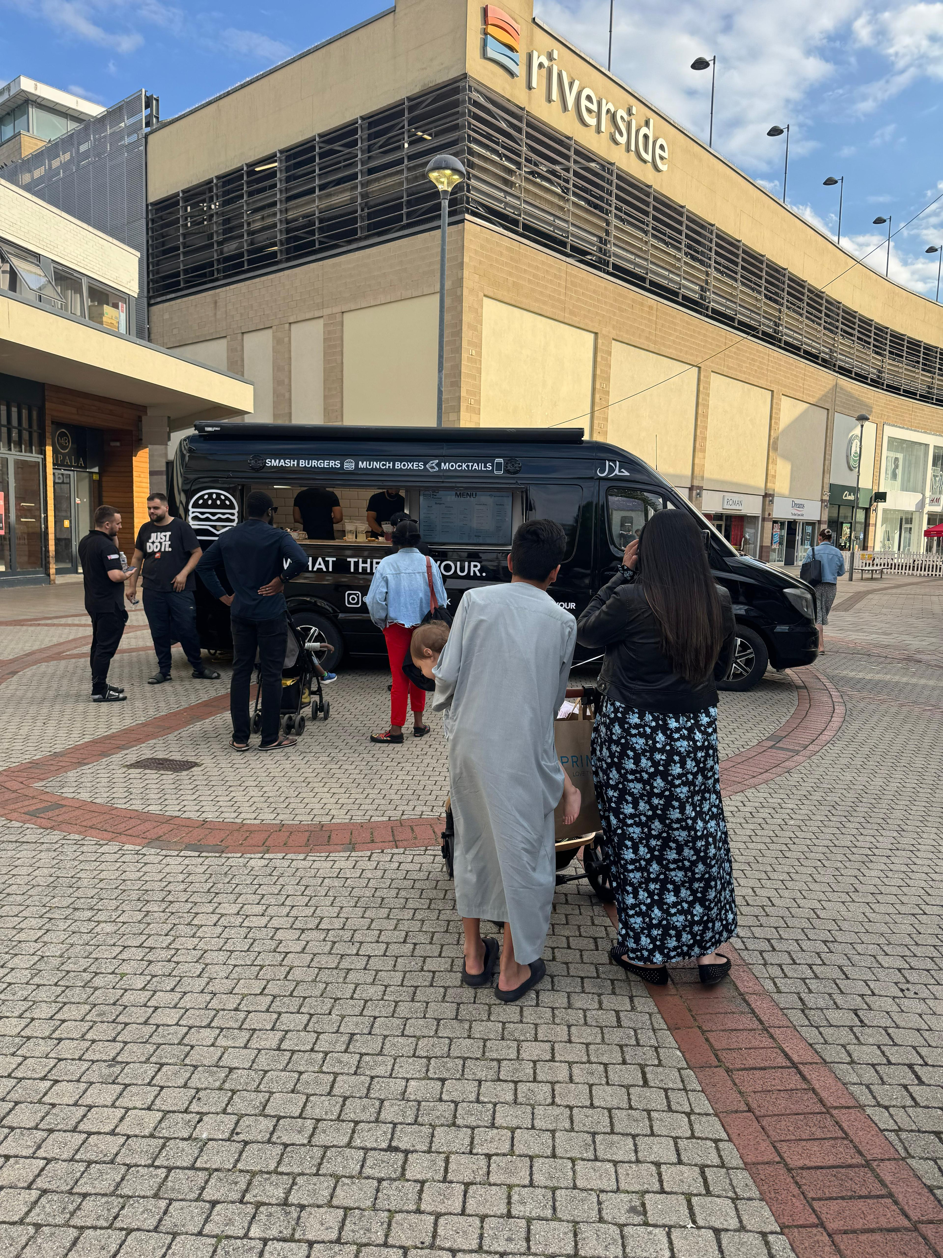 Smash Burger Truck Serving the Freshest Burgers, Tenders & Mocktails