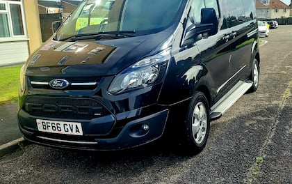 Blacked Out 8-Seater Ford Tourneo