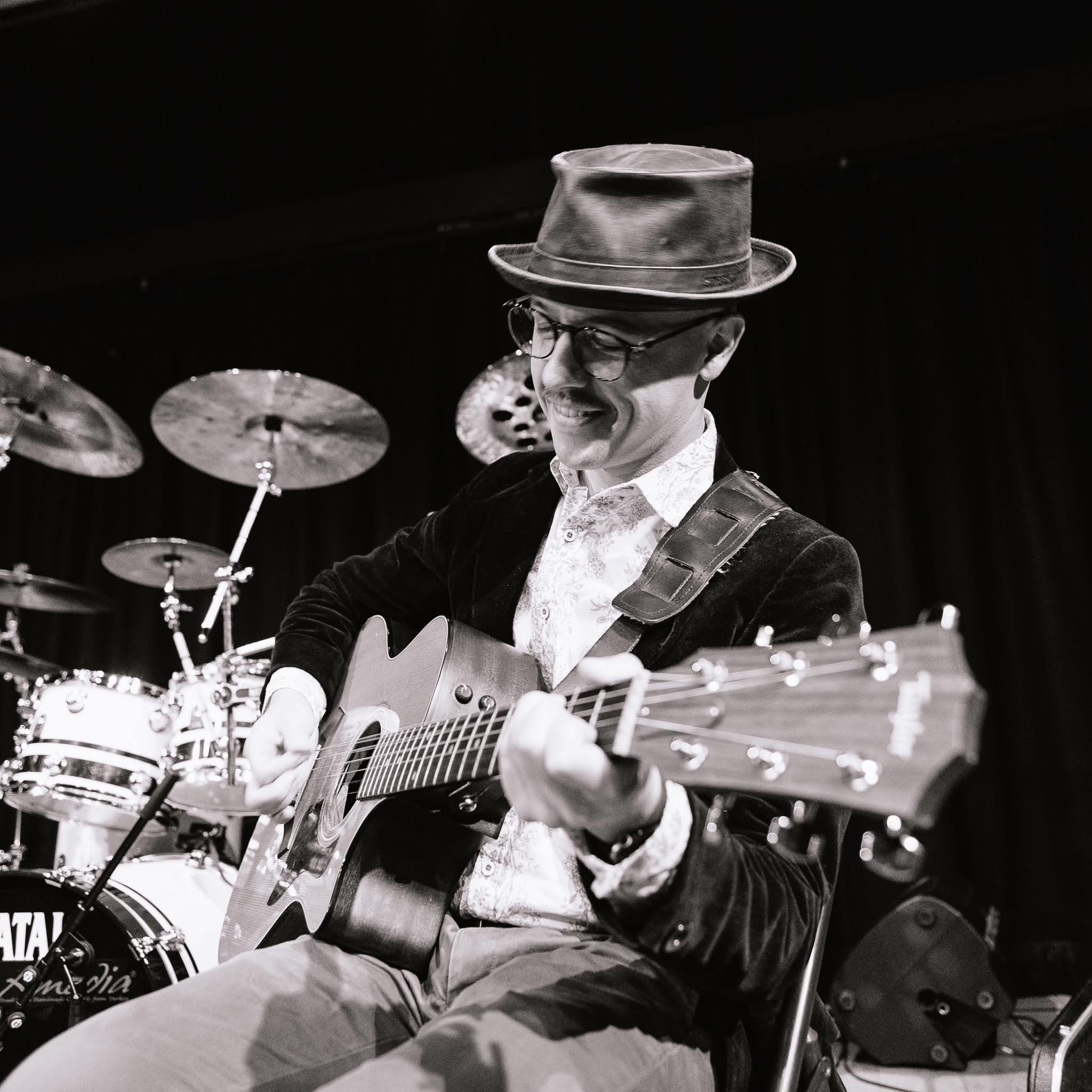 "Solaris Duo" Stylish Piano & Guitar Live Music for Unforgettable Events