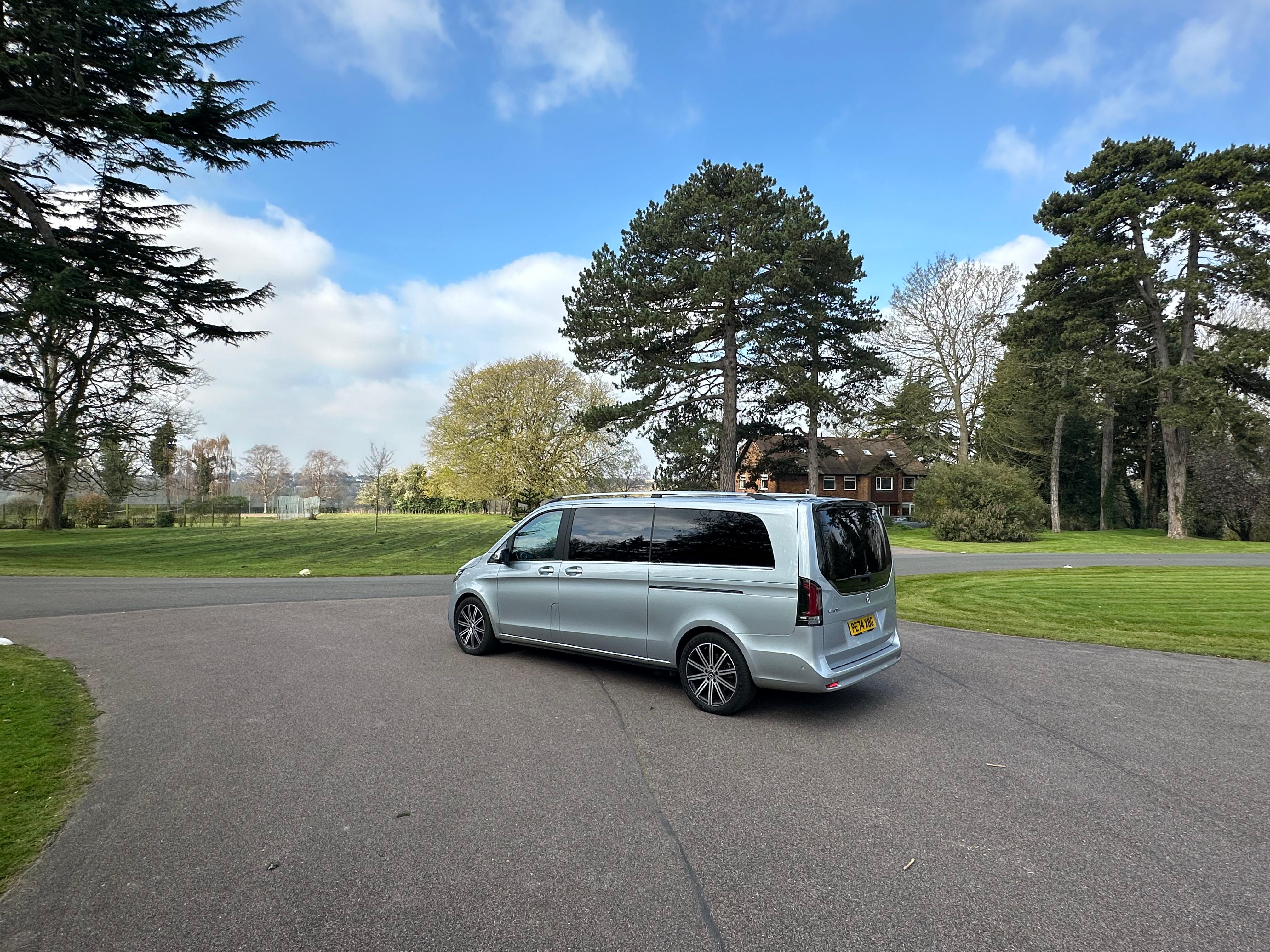 6 Seater Luxury Green V-Class Landjet with Onboard Entertainment