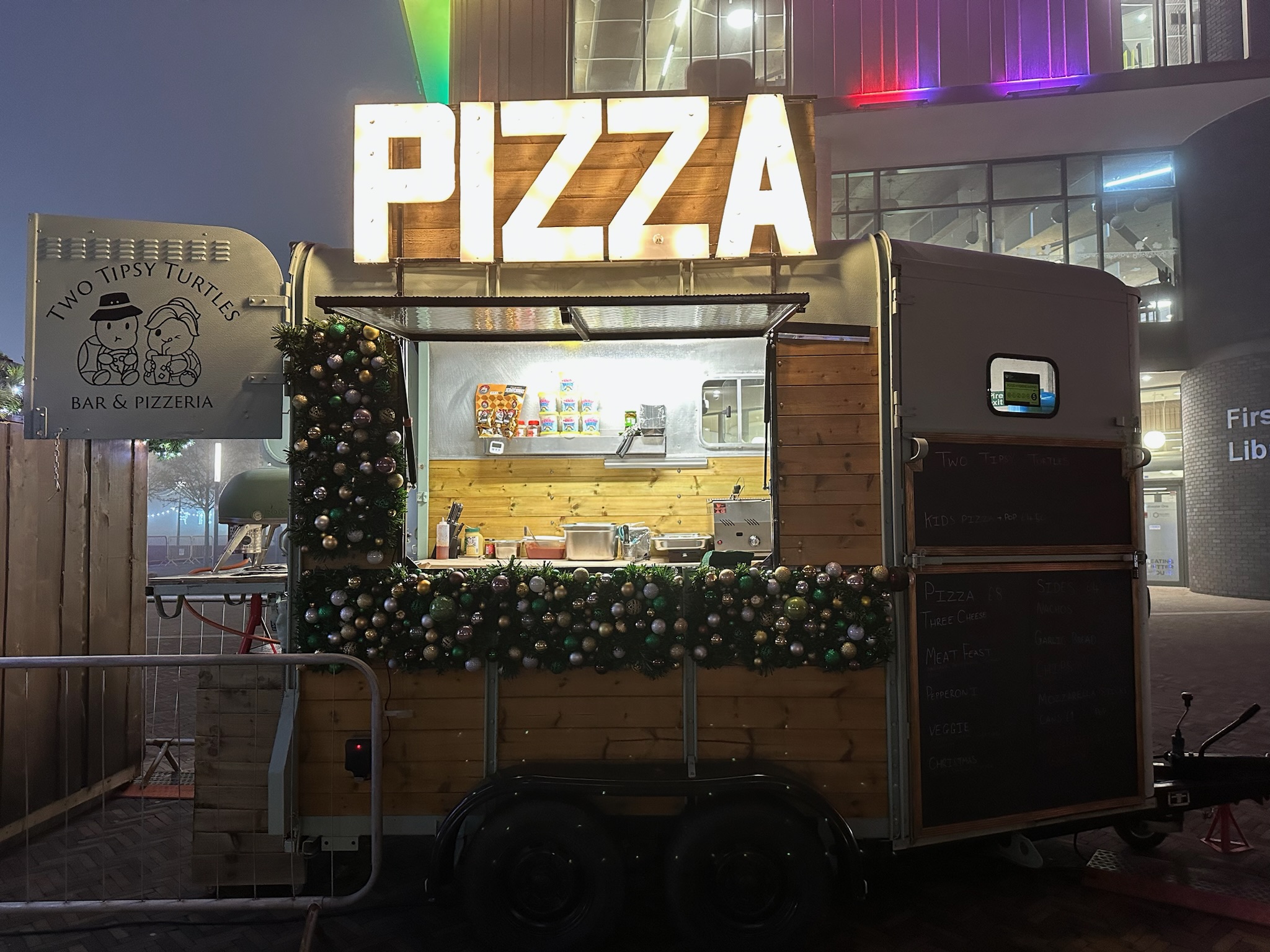 Fresh Handcrafted Pizza & Sides Buffet