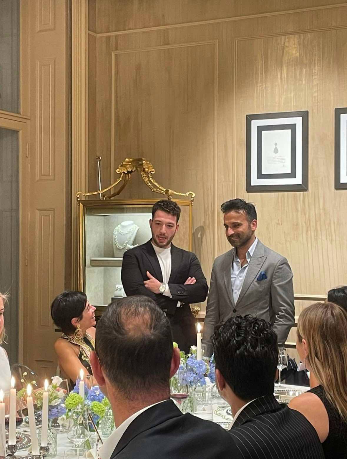 Mind Blowing Magic & Mind Reading For Events, Parties & Weddings