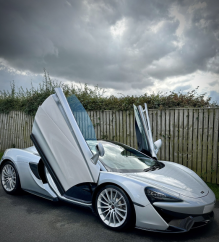 McLaren 570GT Premium Pack