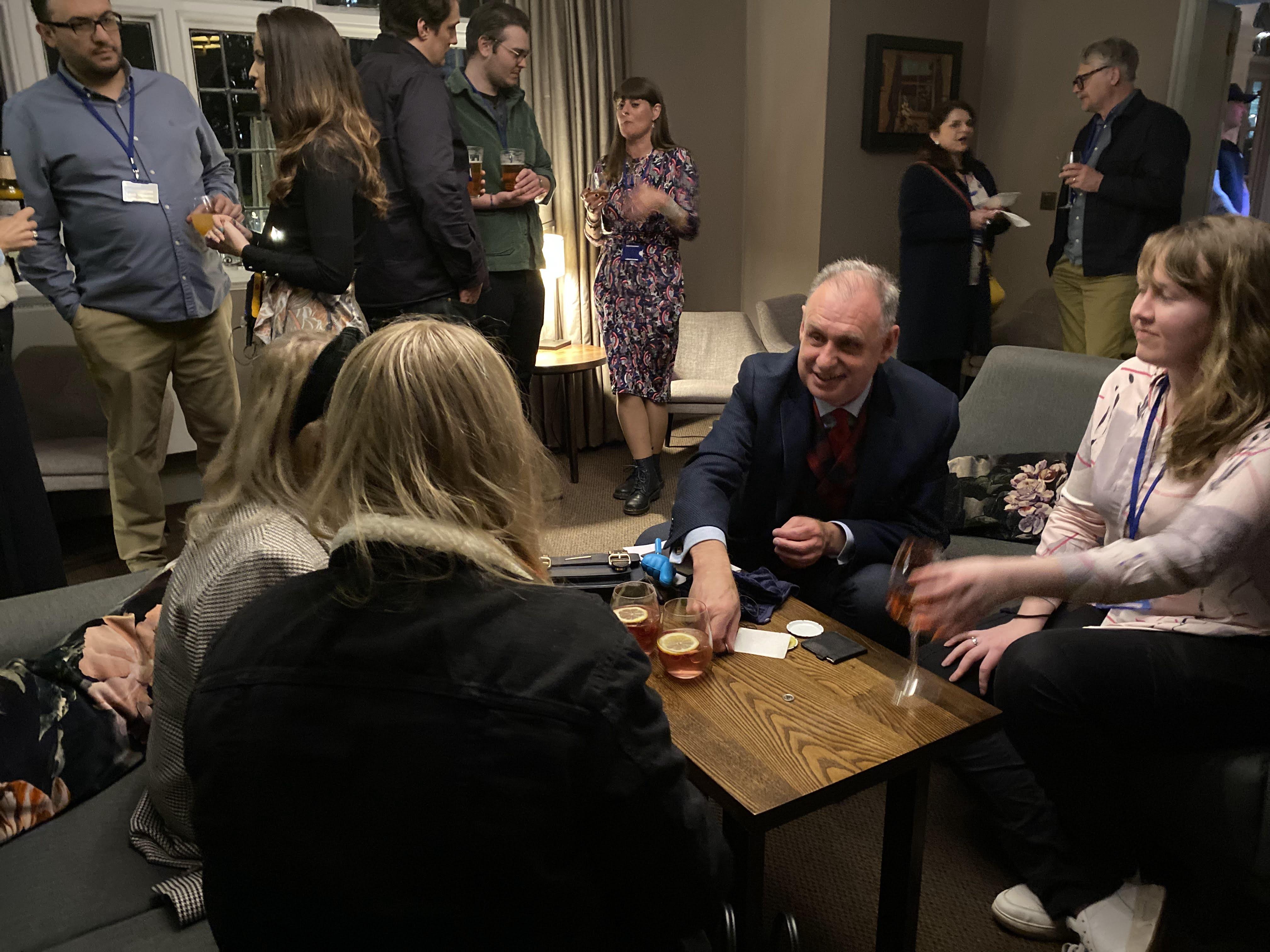 Mind Reach: Mystery, Mix and Mingle Close-Up Mystery & Magic Entertainment