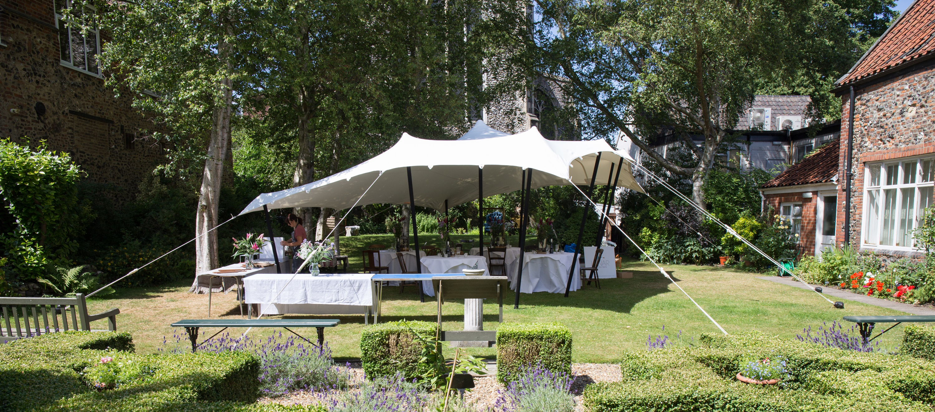 6m x 8m Stretch Tent for Unique Events