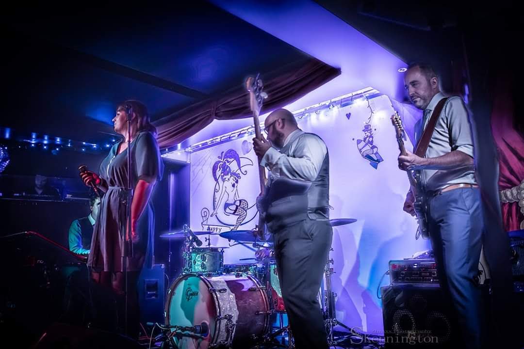 Soul, Pop, Motown & Funk Band 'Midnight Rouge'