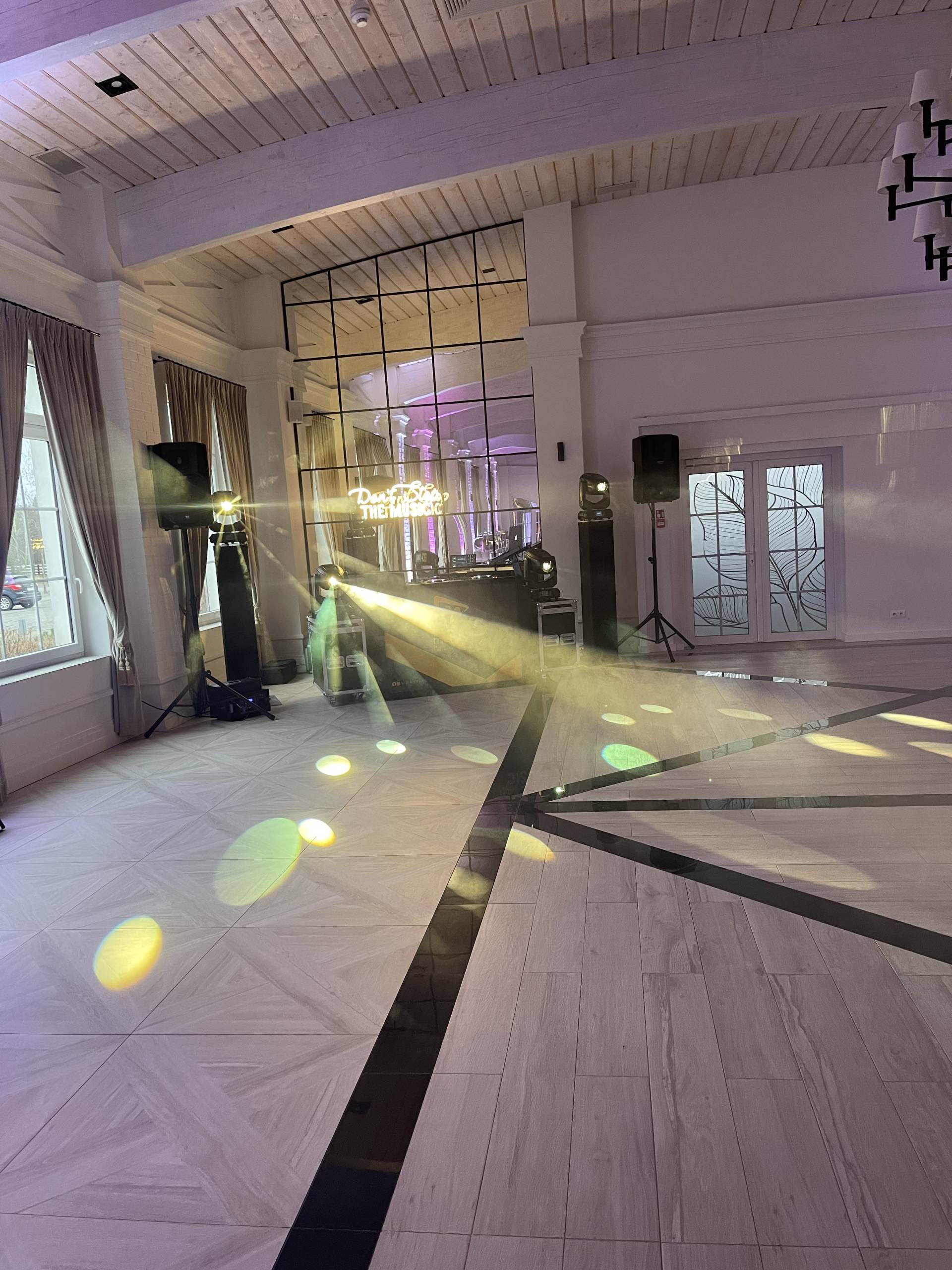 "The Moods Experience" Sound, Soul & Style