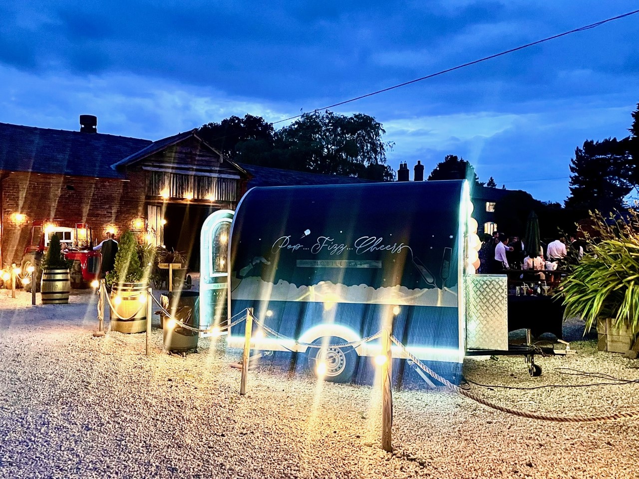 Raise the Bar: Stylish Pay-As-You-Go Mobile Bar Service