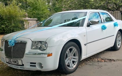 White Chrysler 300C Saloon