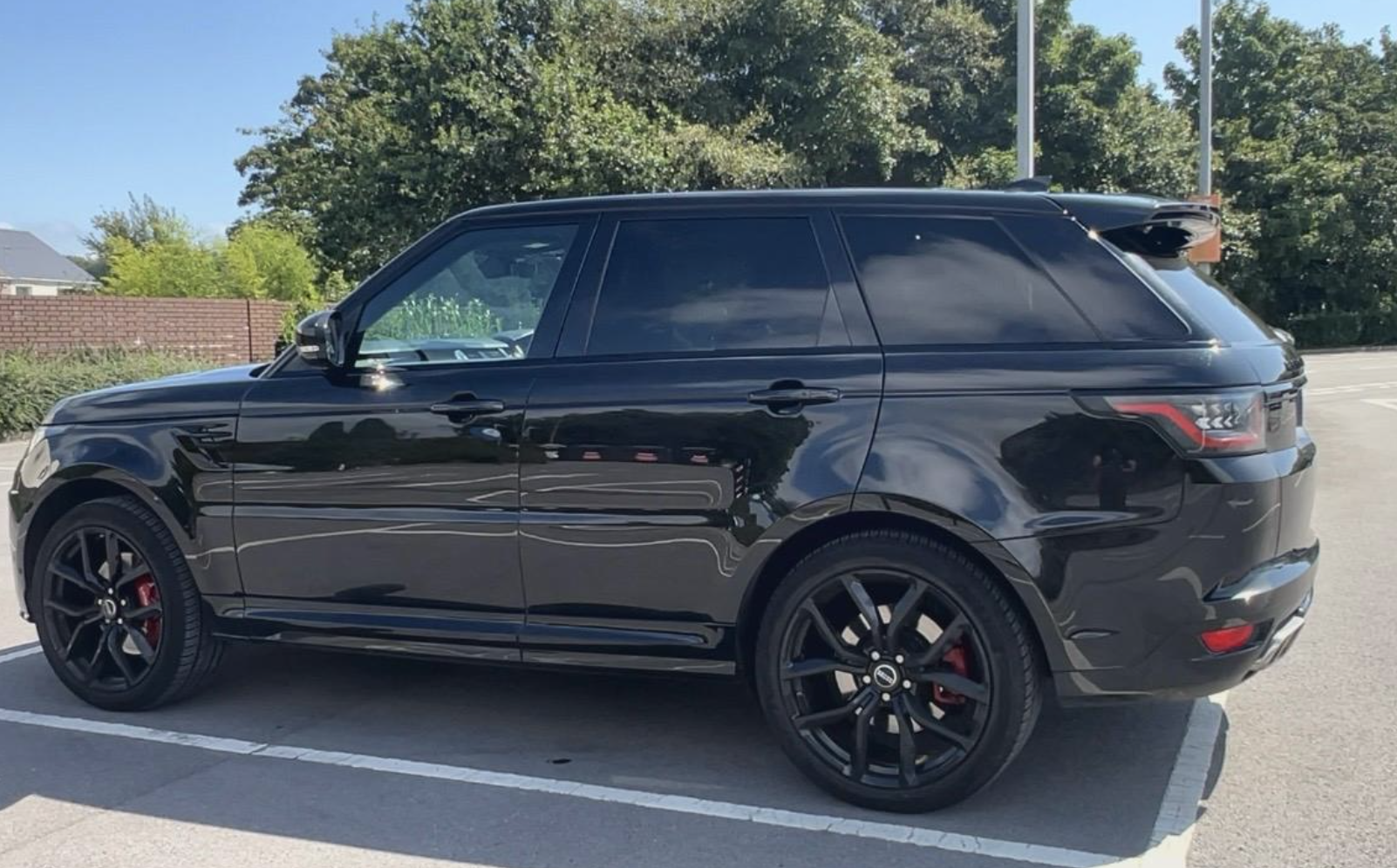 Stunning Range Rover SVR