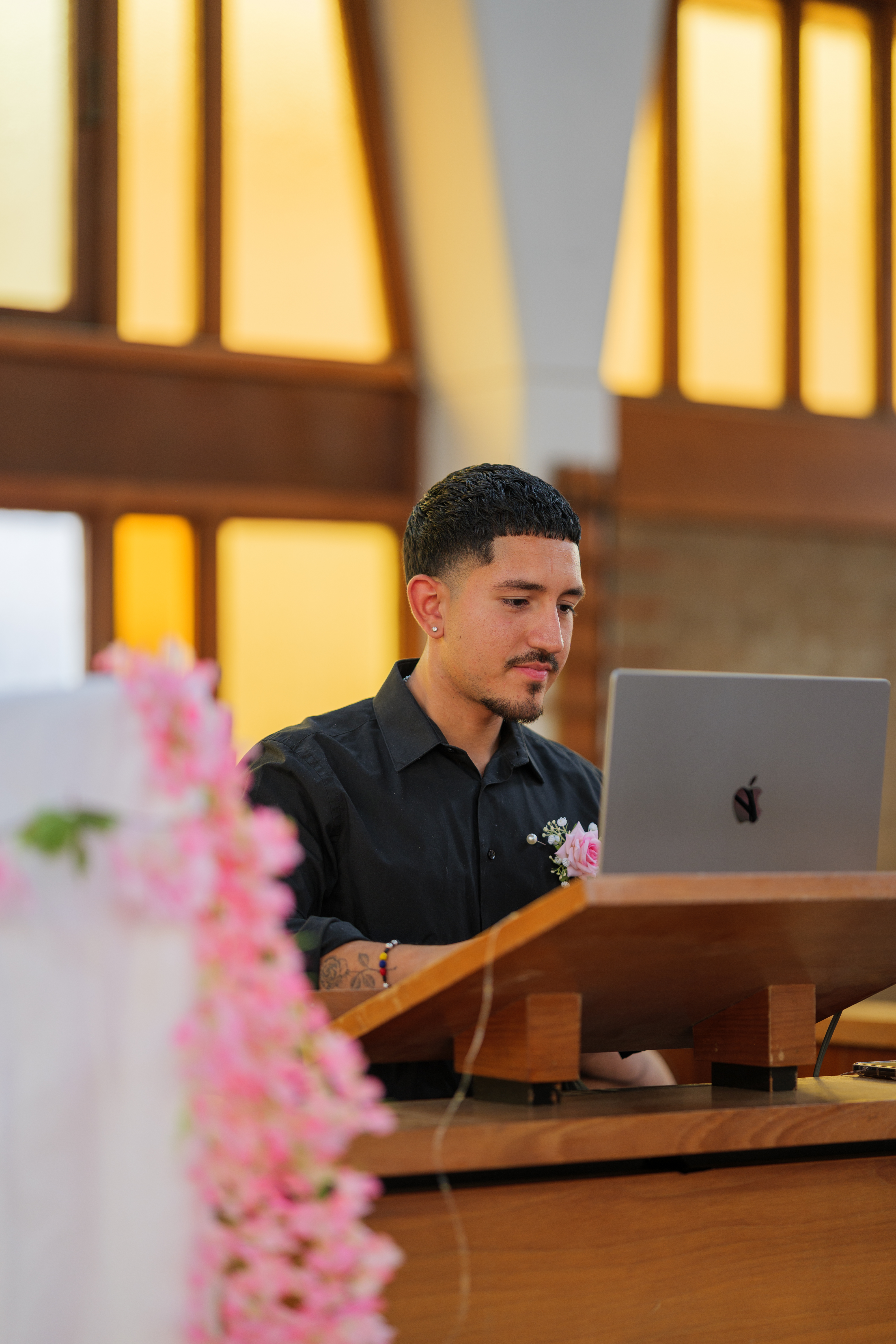 Experienced Multi Genre Mobile DJ