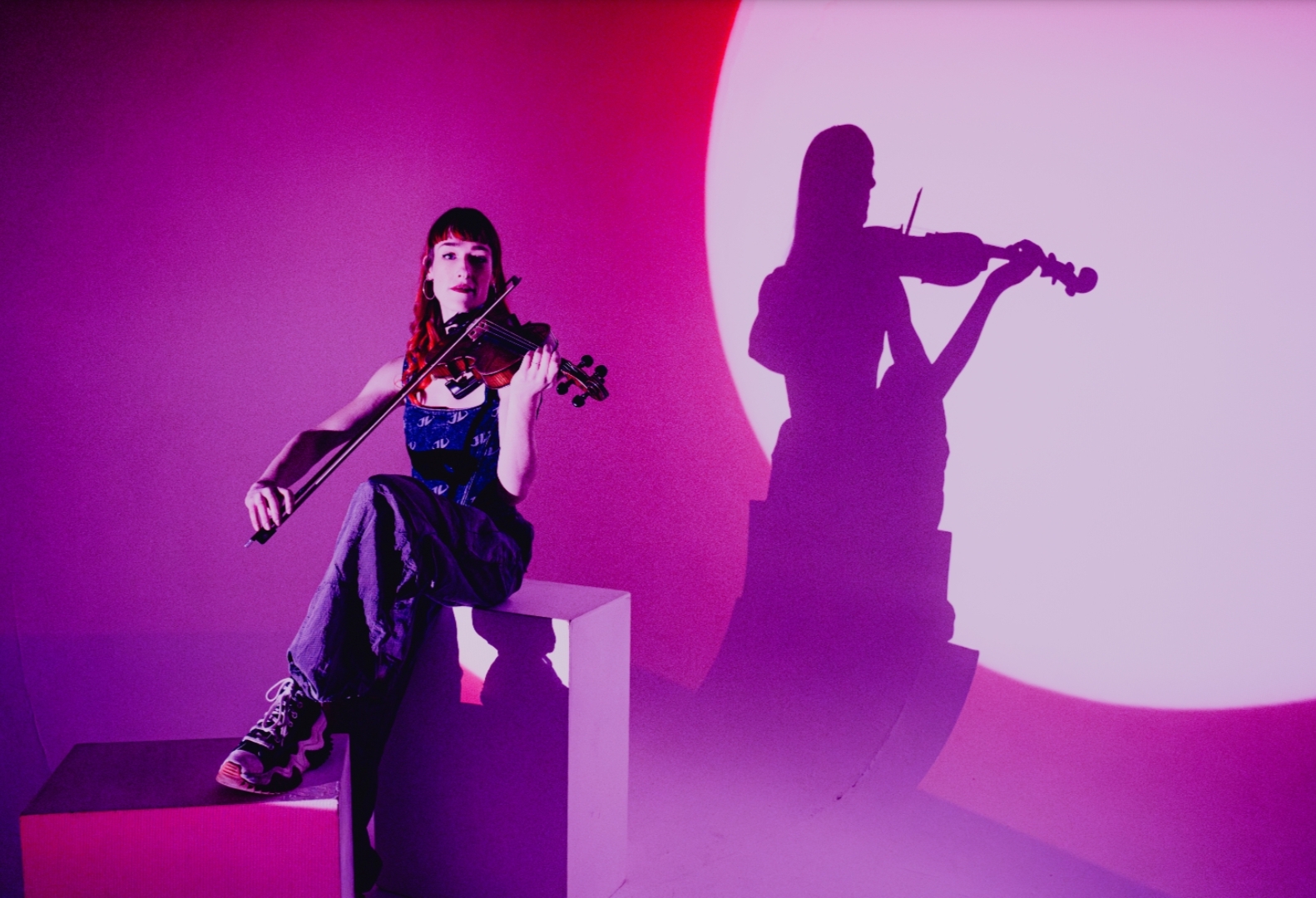 Electric & Acoustic Violinist Jessica