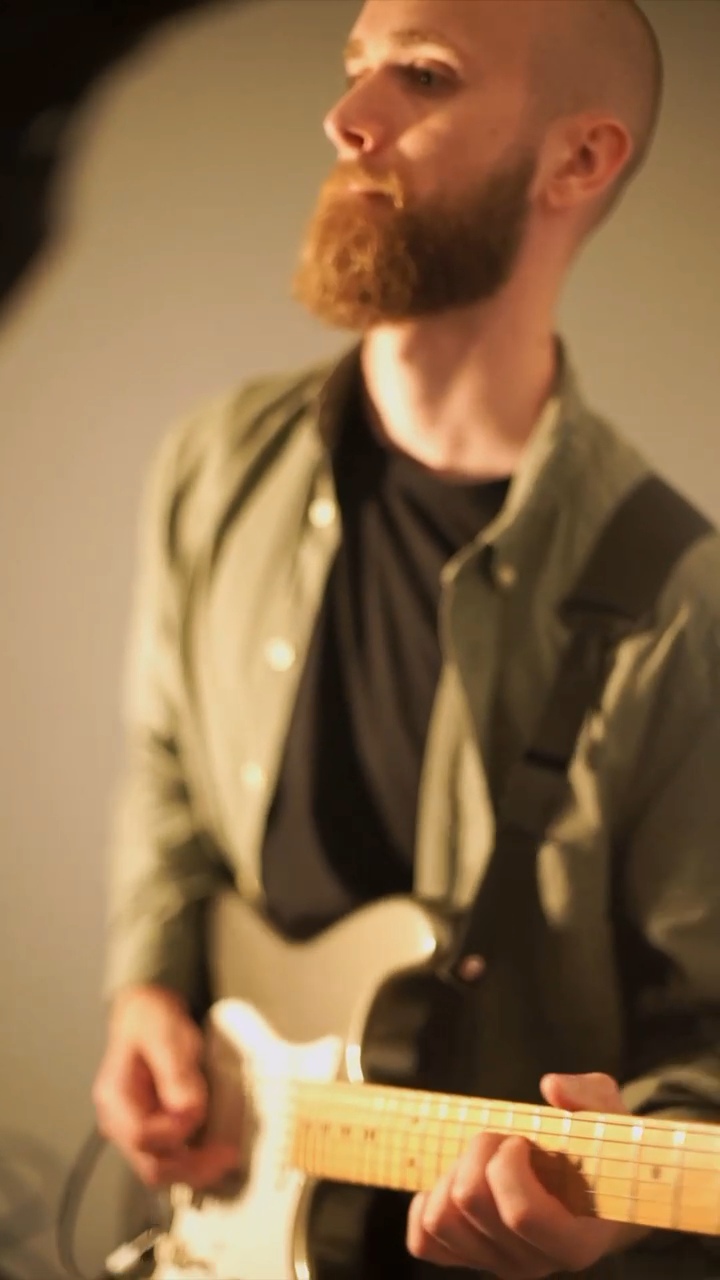 Big Indie Anthems, Stripped-Back & Unforgettable – The Indie Collective