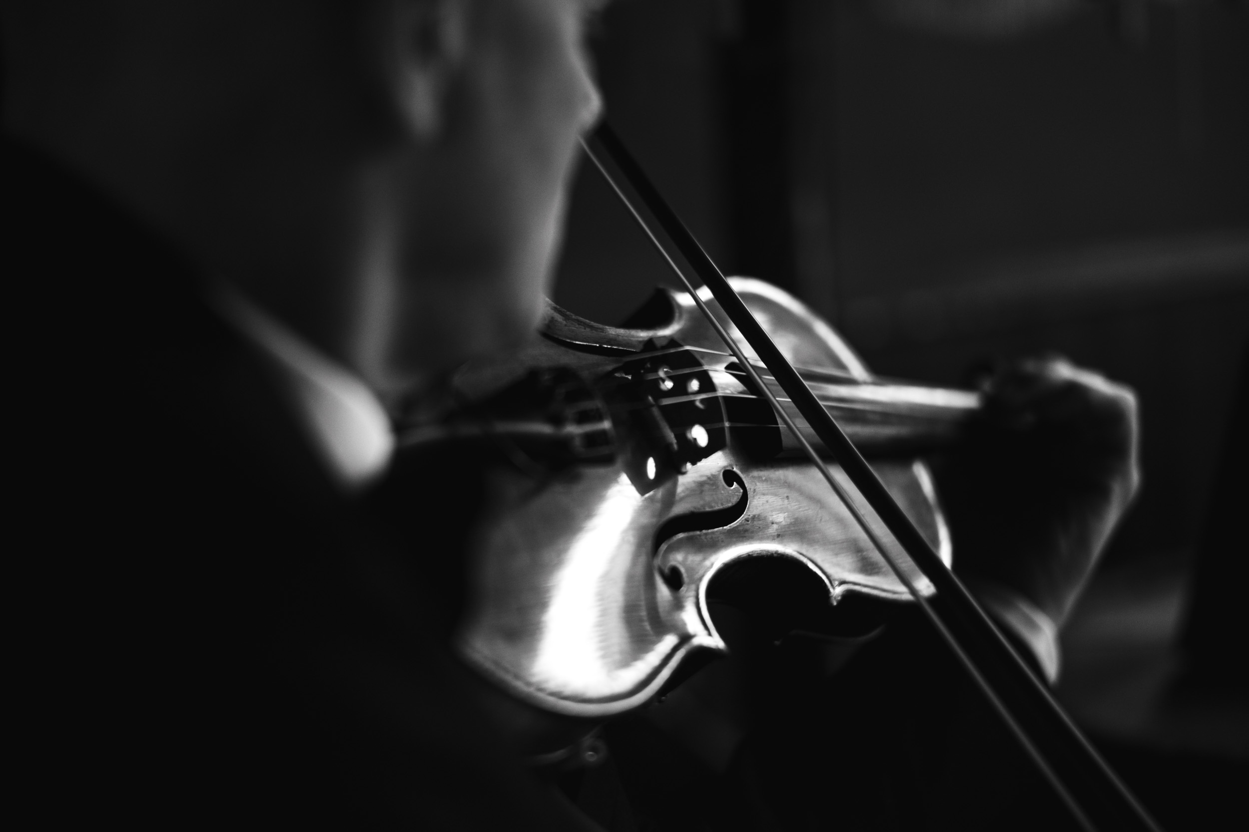 Award-Winning Violinist Daniel Axworthy Brings Pure Emotion For Your Event