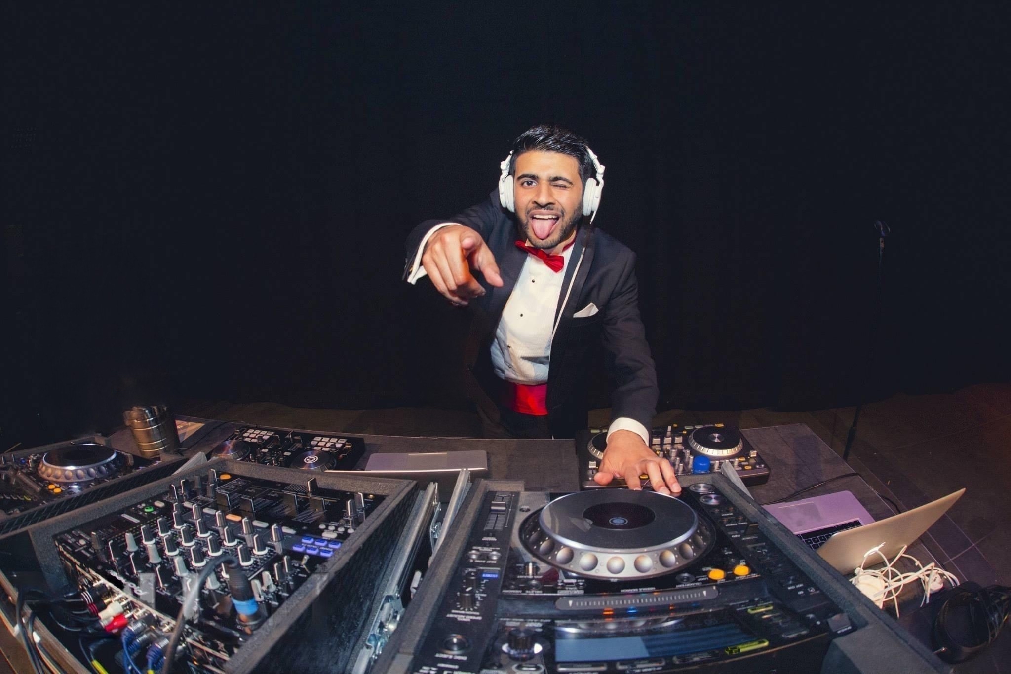 "Beats & Smiles" DJ For All Occasions