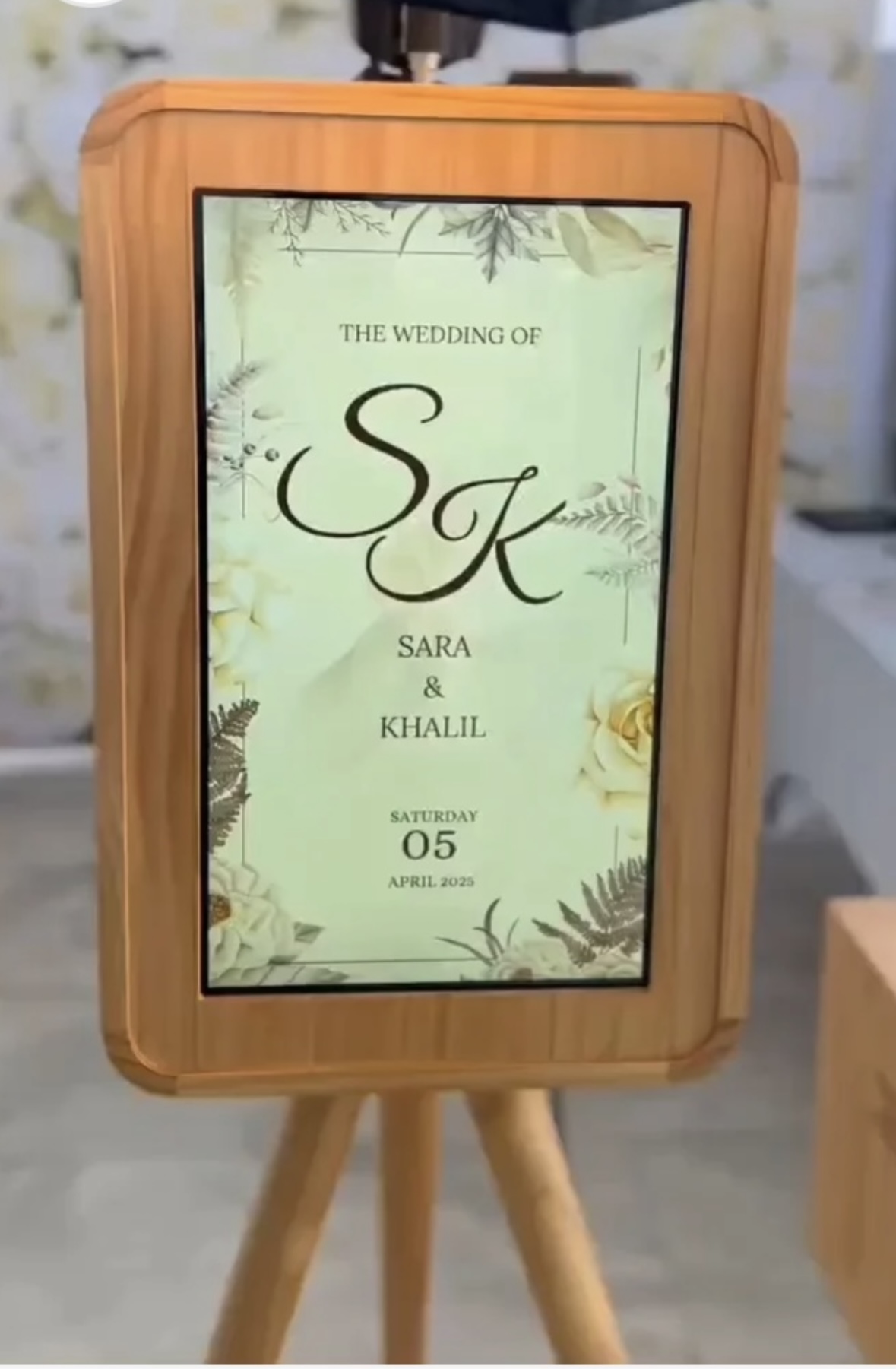 Vintage Photo Booth - Timeless Charm, Picture Perfect Moments