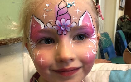 Creative & High-Quality Glittery Face Painting