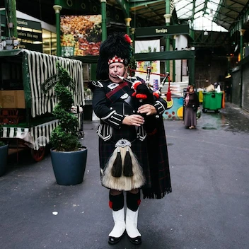 Mark Haynes - Bagpipe Moments