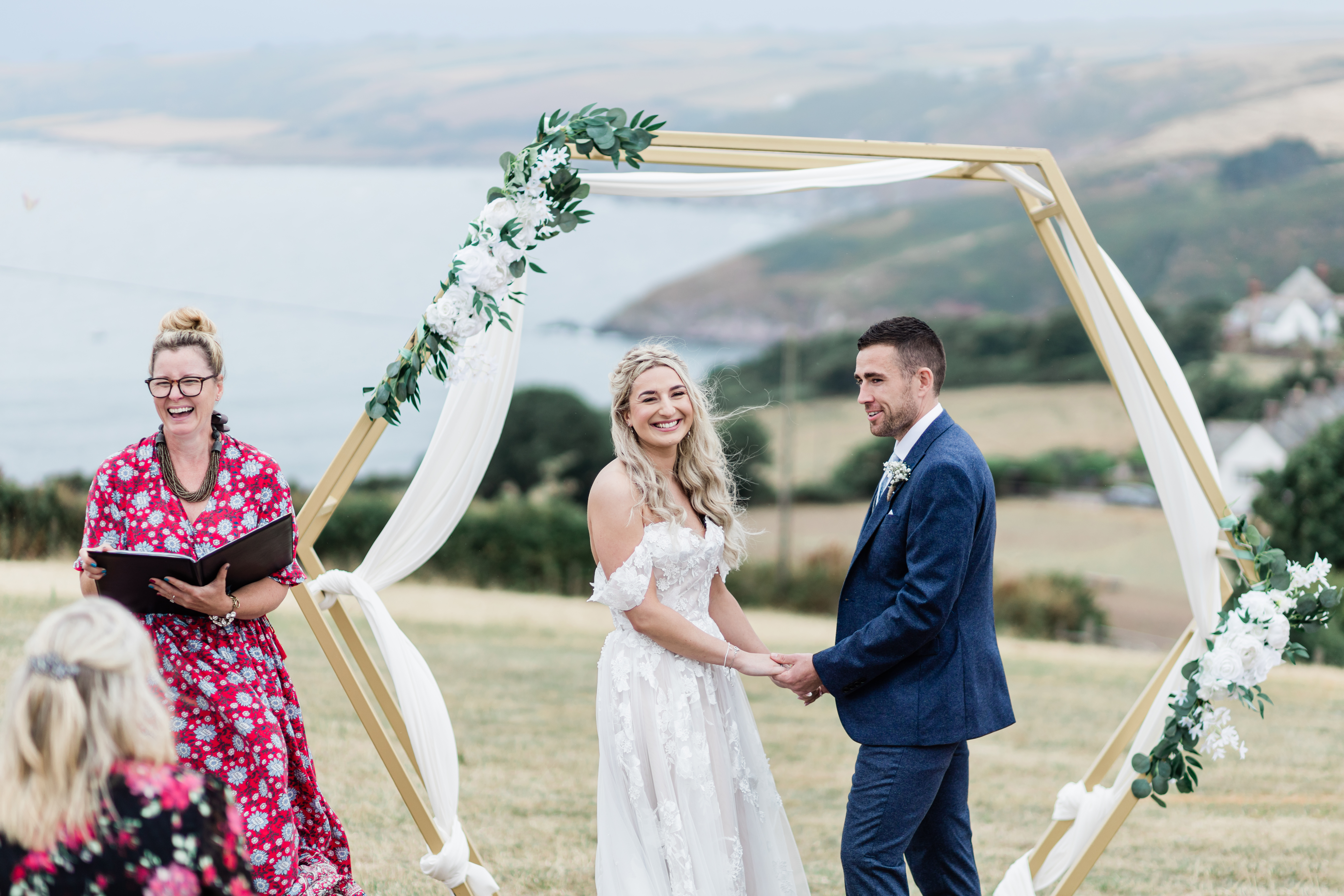 Relaxed, Natural & Fun Wedding Photography for Easygoing Couples