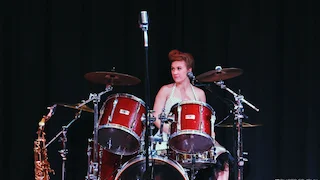 'The Daisy Chains' Take You on Journey Through Music Golden Era