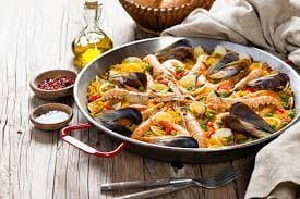 Spanish-Style 3-Course Menu with Classic Paella