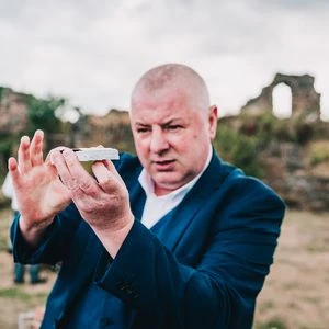 Robbie Danson Magician