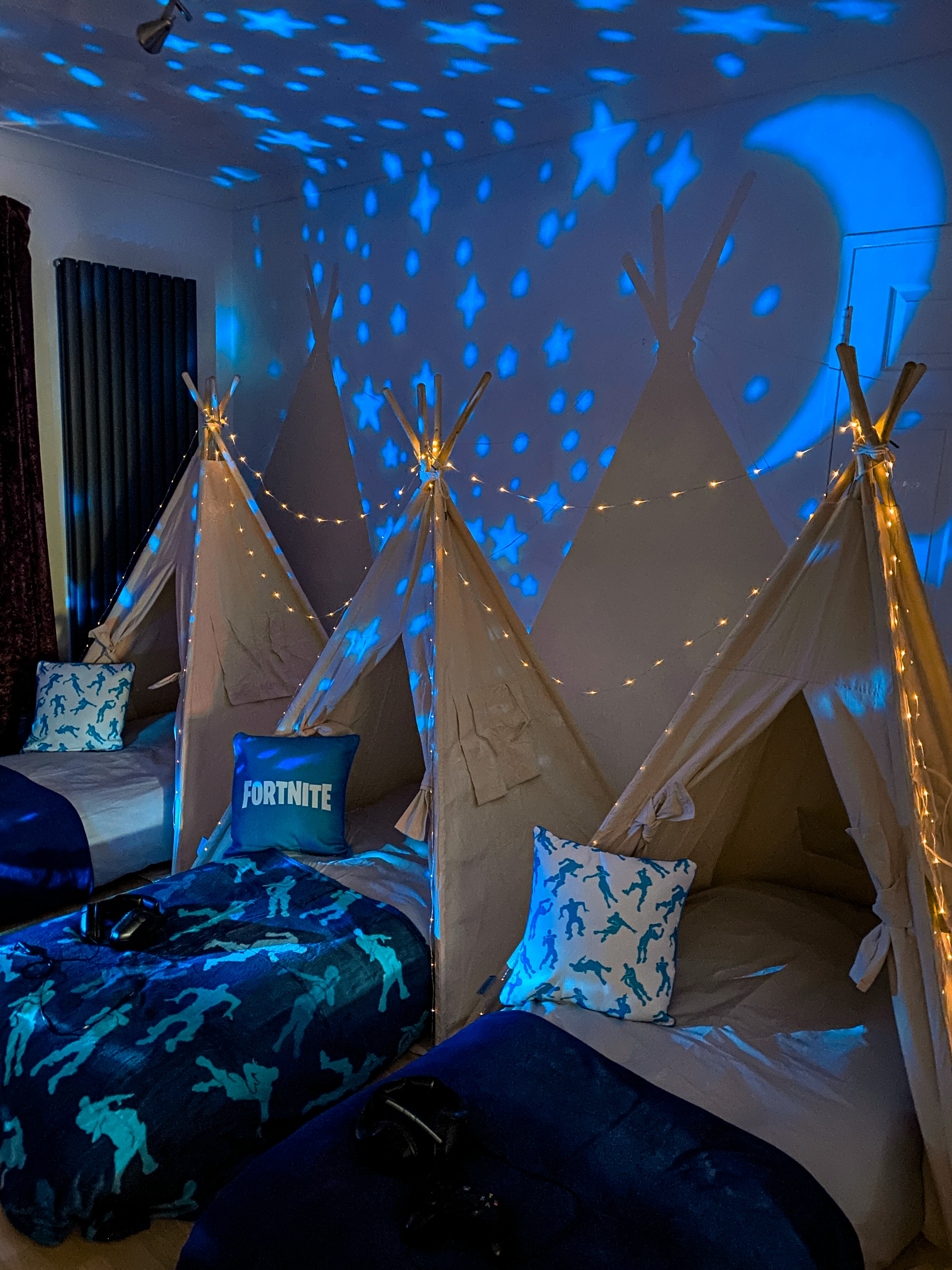 The Perfect Teepee Sleepover Party - Indoor Teepee Setup
