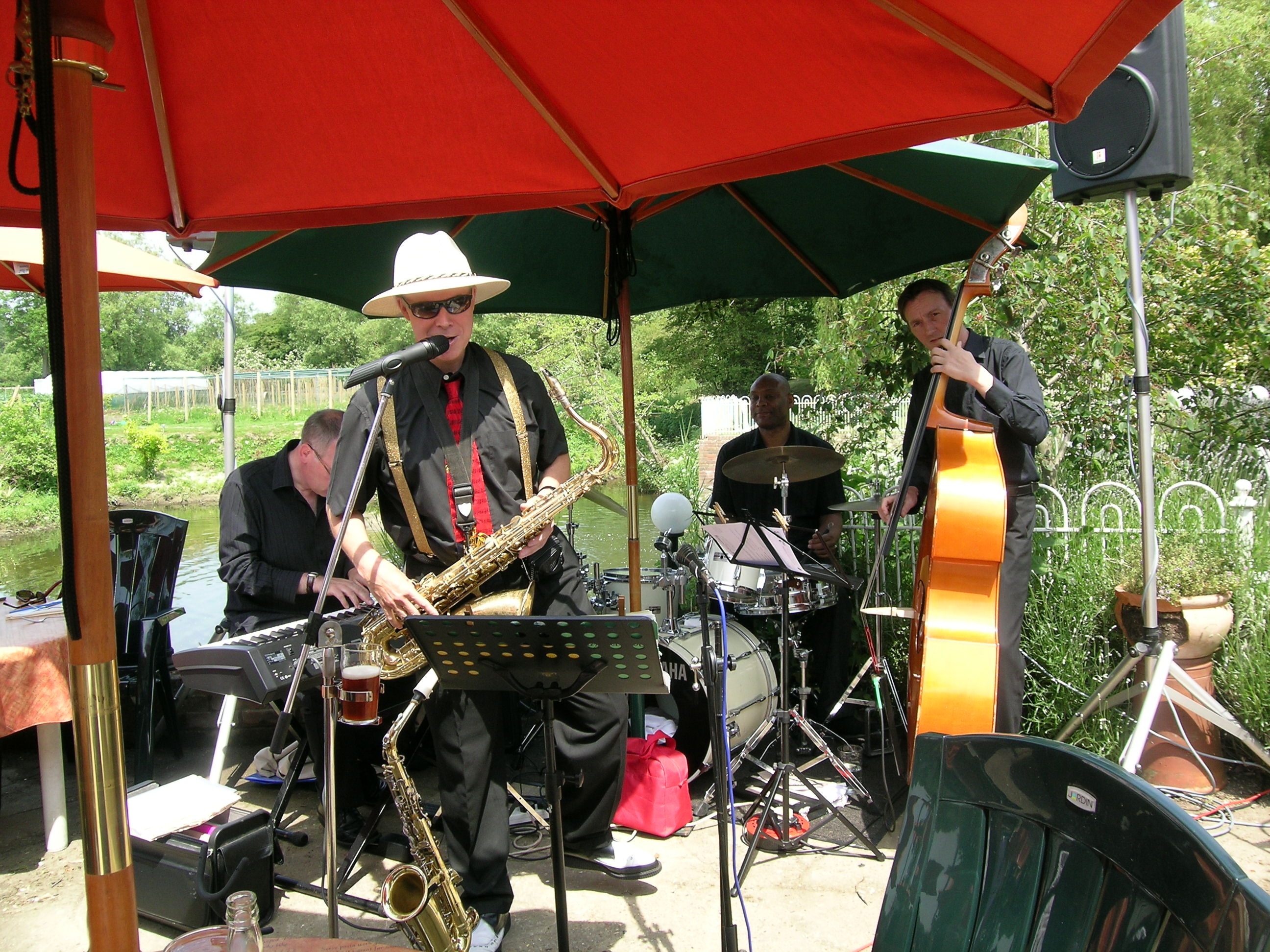 'One Jump Ahead' Playing Jazzy Rhythm, Blues, Swing & Rock'n'Roll